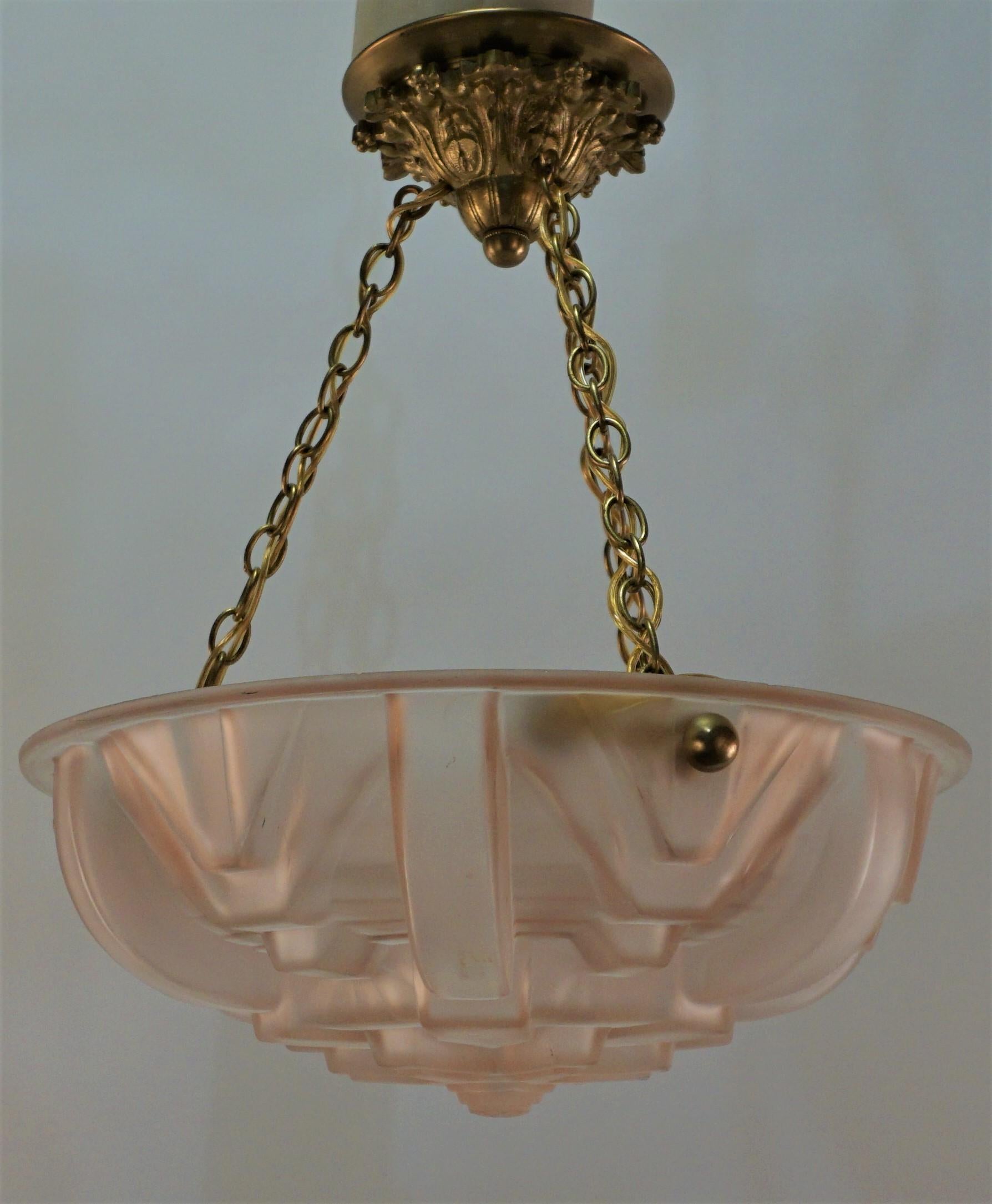 Französischer Art-Déco-Kronleuchter aus den 1930er Jahren (Bronze)