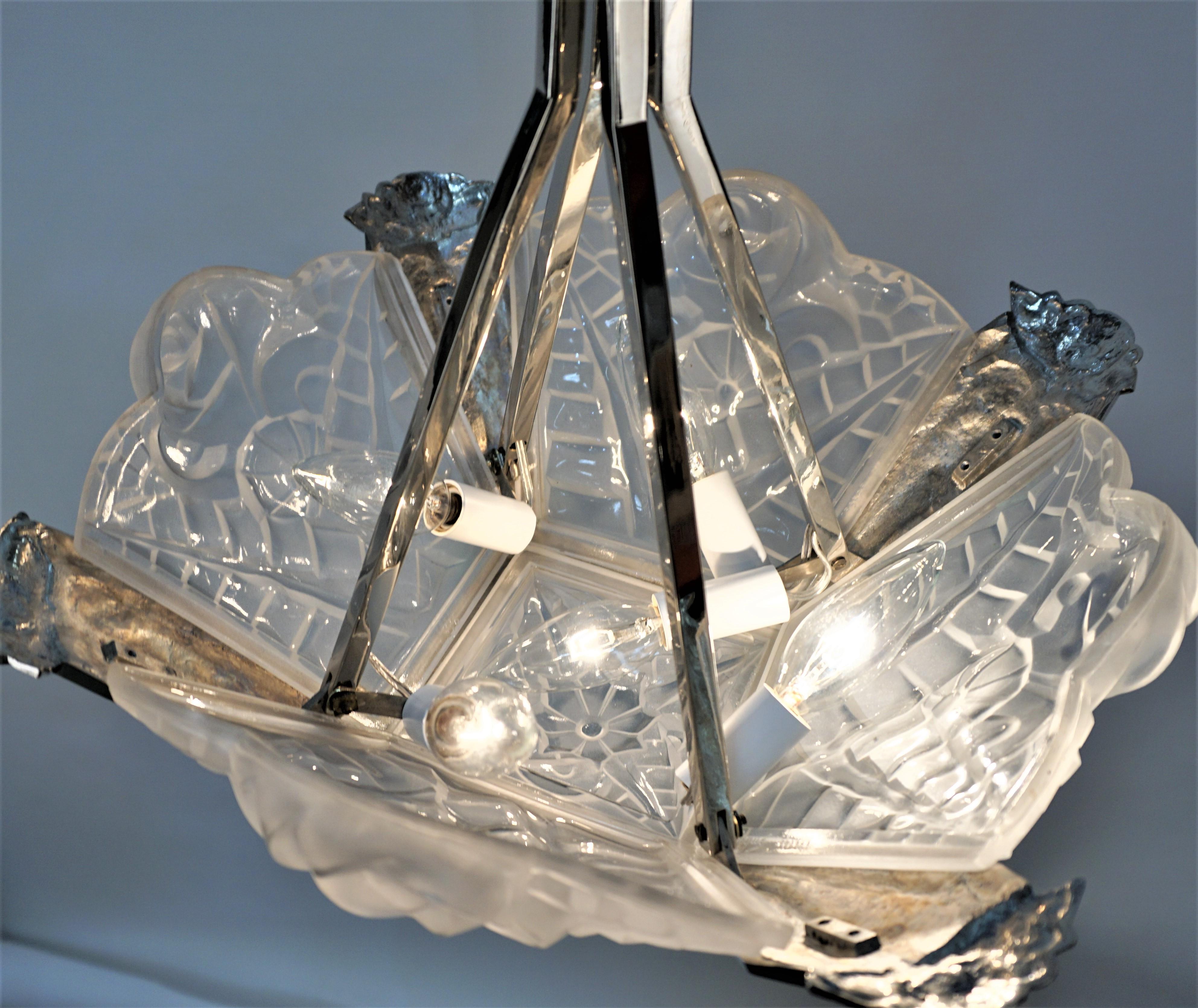 French 1930's Art Deco Chandelier Signed by Degue For Sale 2