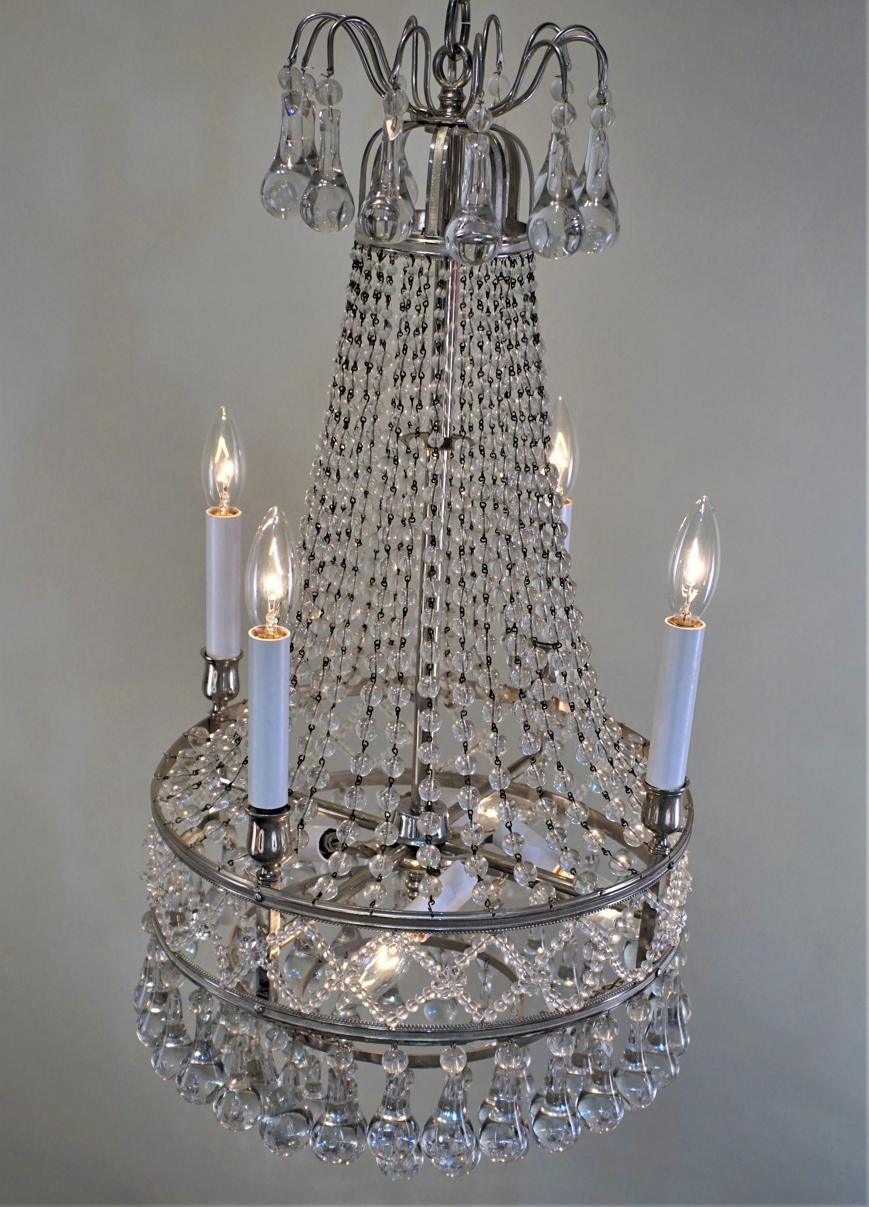 French 1930s Art Deco Crystal Chandelier In Good Condition In Fairfax, VA