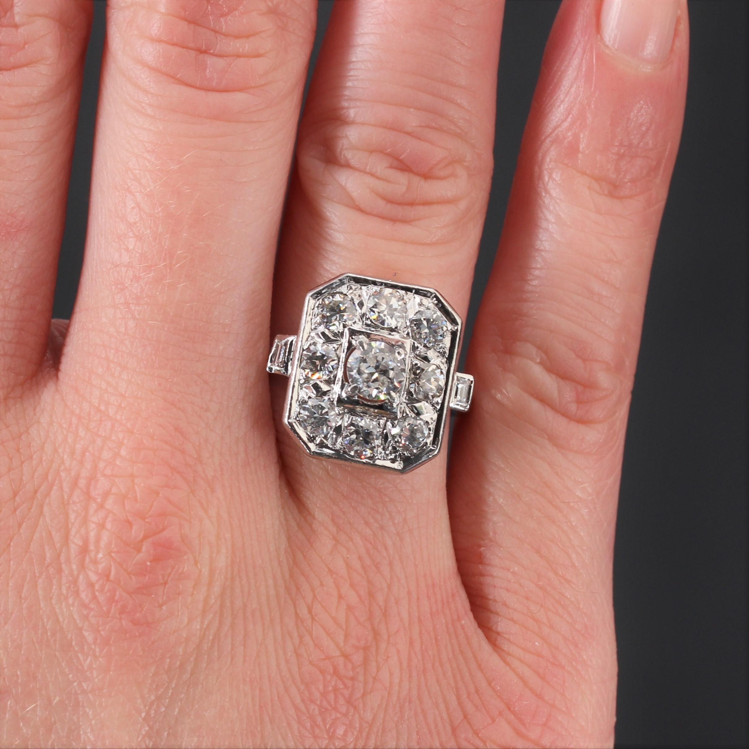 French 1930s Art Deco Diamond Platinum Rectangular Ring In Good Condition In Poitiers, FR