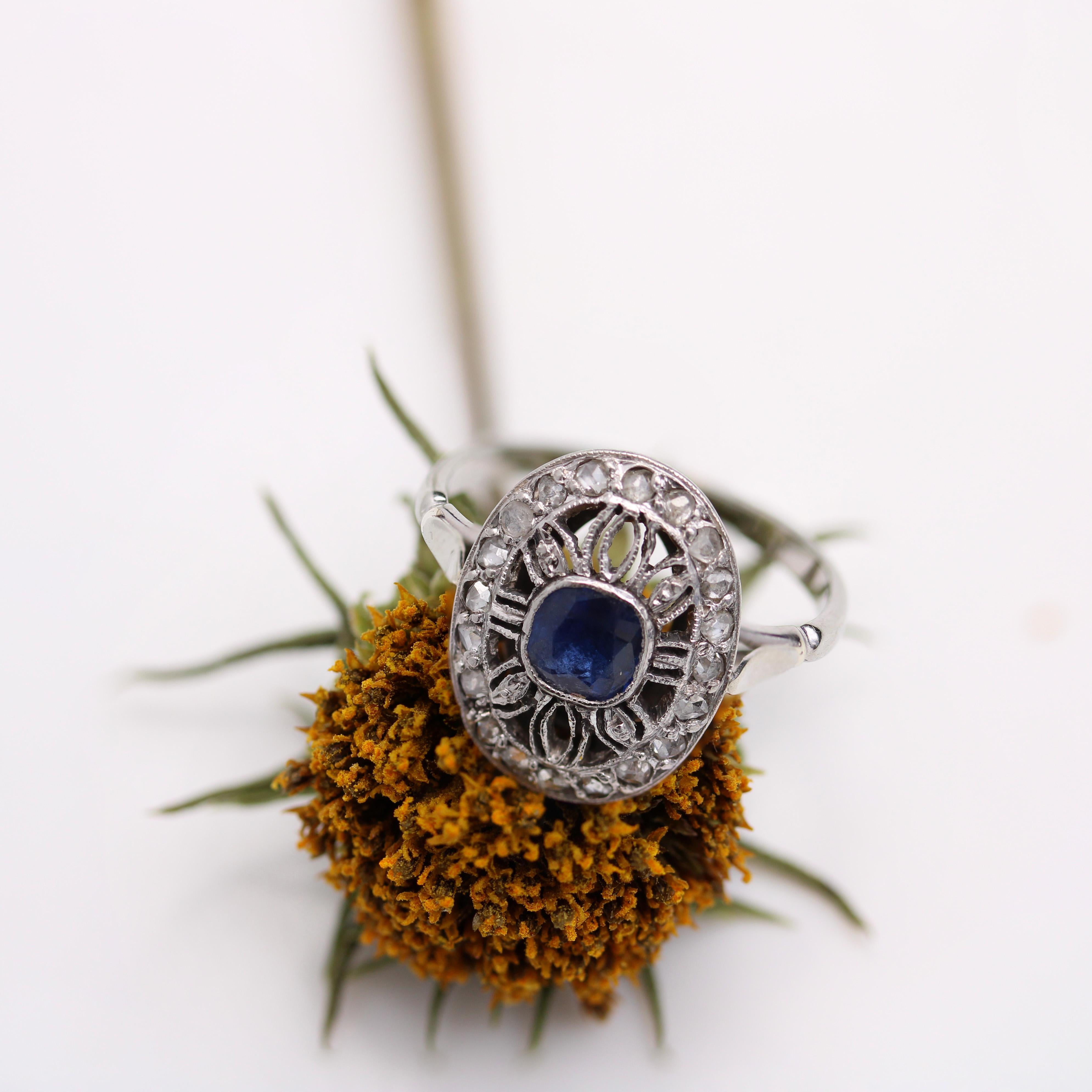 French 1930s Art Deco Diamond Sapphires Platinum Ring For Sale 11