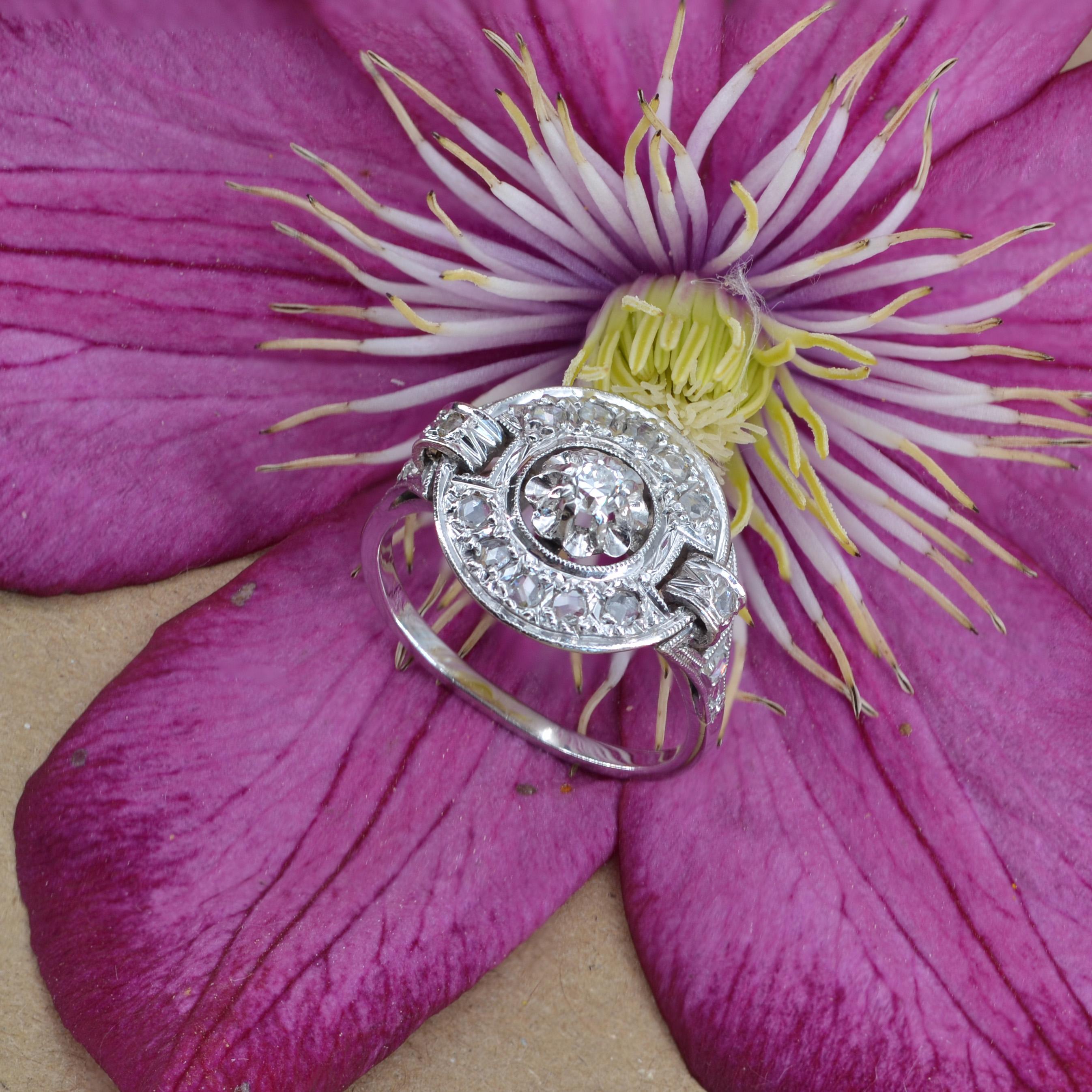 French 1930s Art Deco Diamonds 18 Karat White Gold Platinum Ring For Sale 8