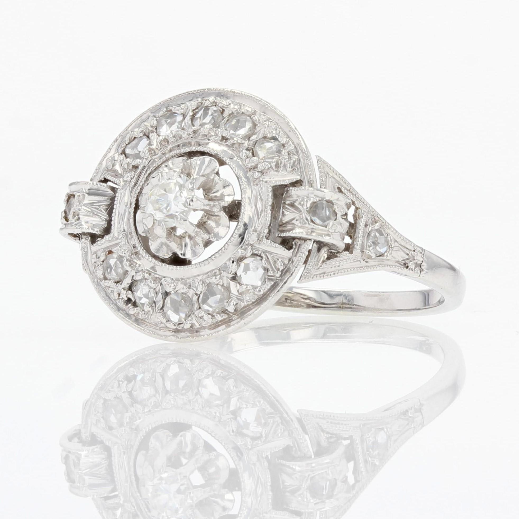 French 1930s Art Deco Diamonds 18 Karat White Gold Platinum Ring 1