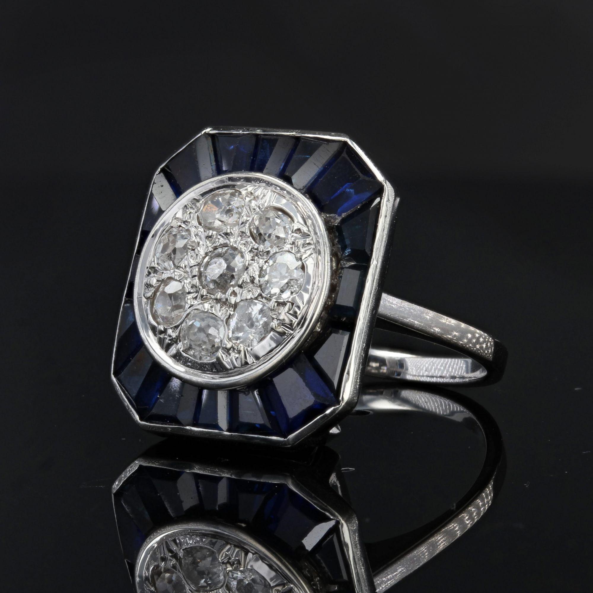 French 1930s Art Deco Diamonds Paving 18 Karat White Gold Ring 2