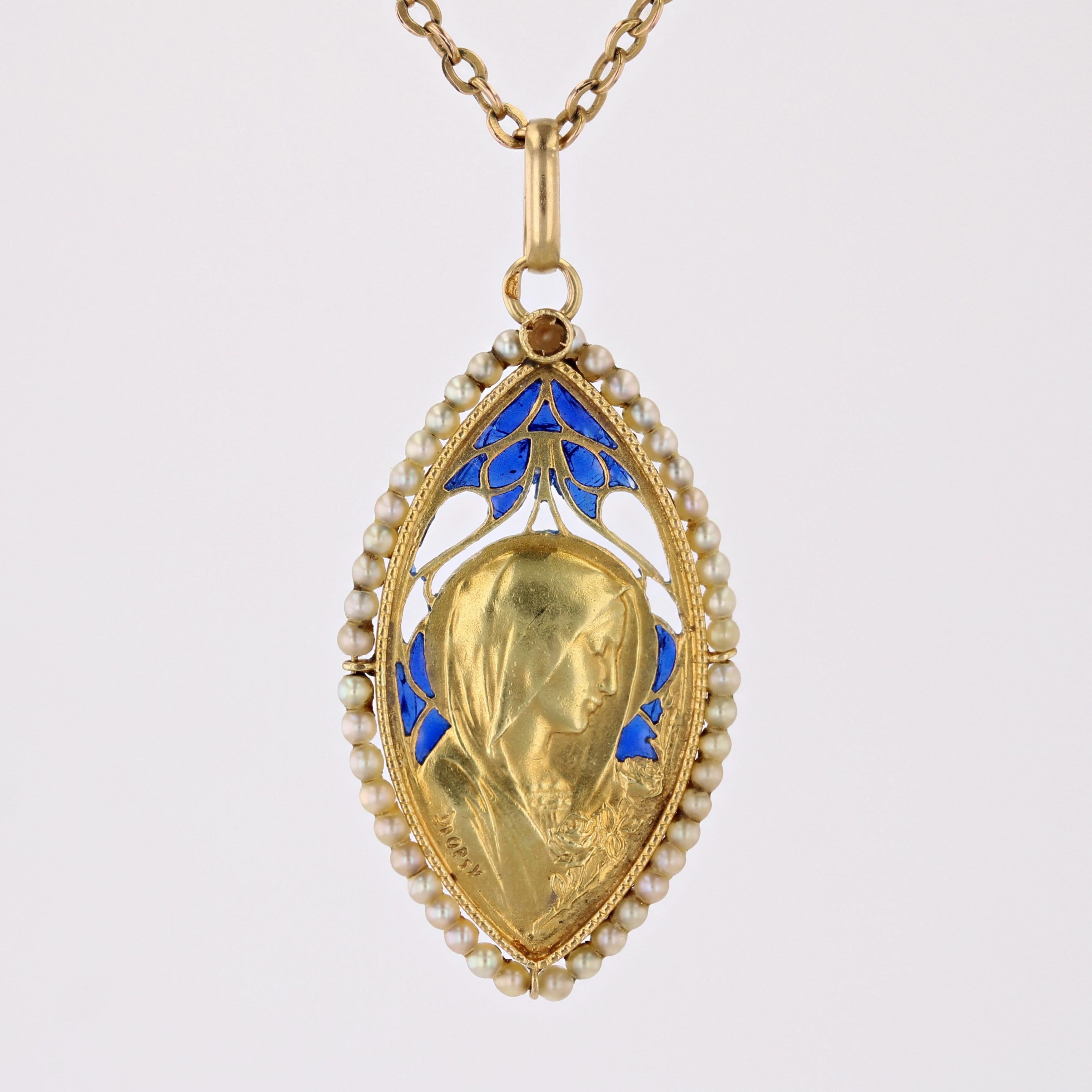 French 1930s Art Deco Enamel Natural Pearl 18 Karat Yellow Gold Virgin Medal In Fair Condition For Sale In Poitiers, FR