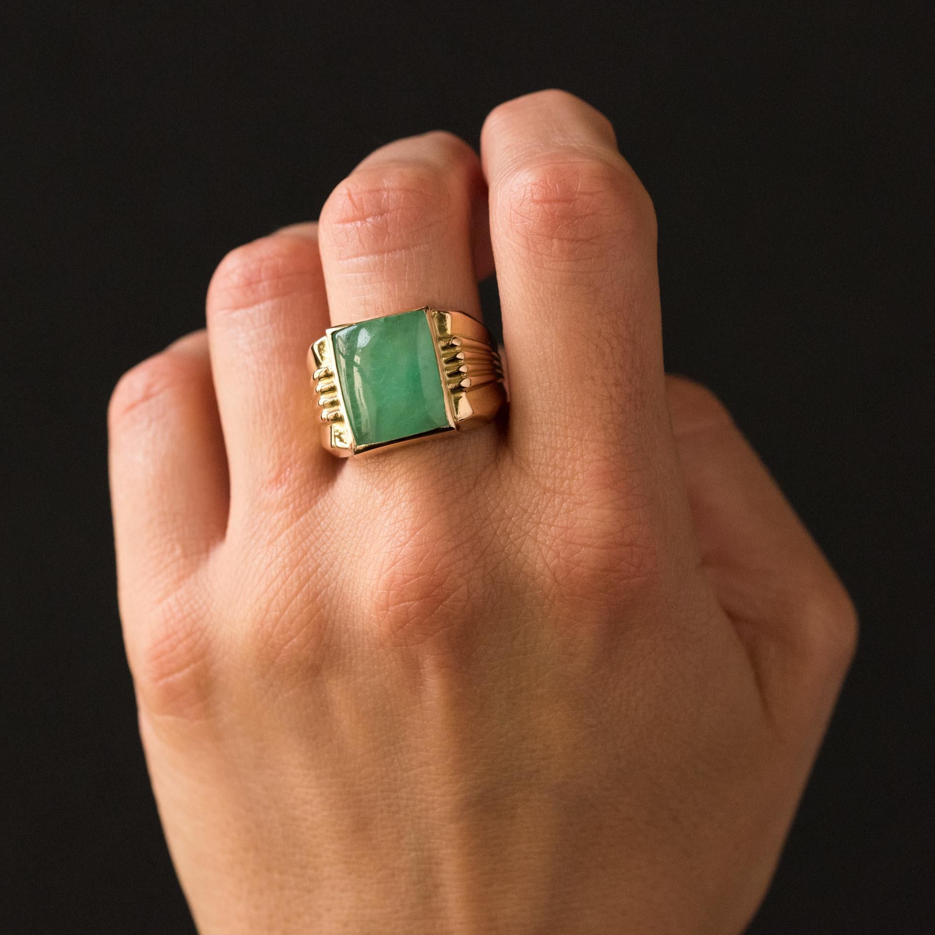 French 1930s Art Deco Jade 18 Karat Yellow Gold Men's Signet Ring 2
