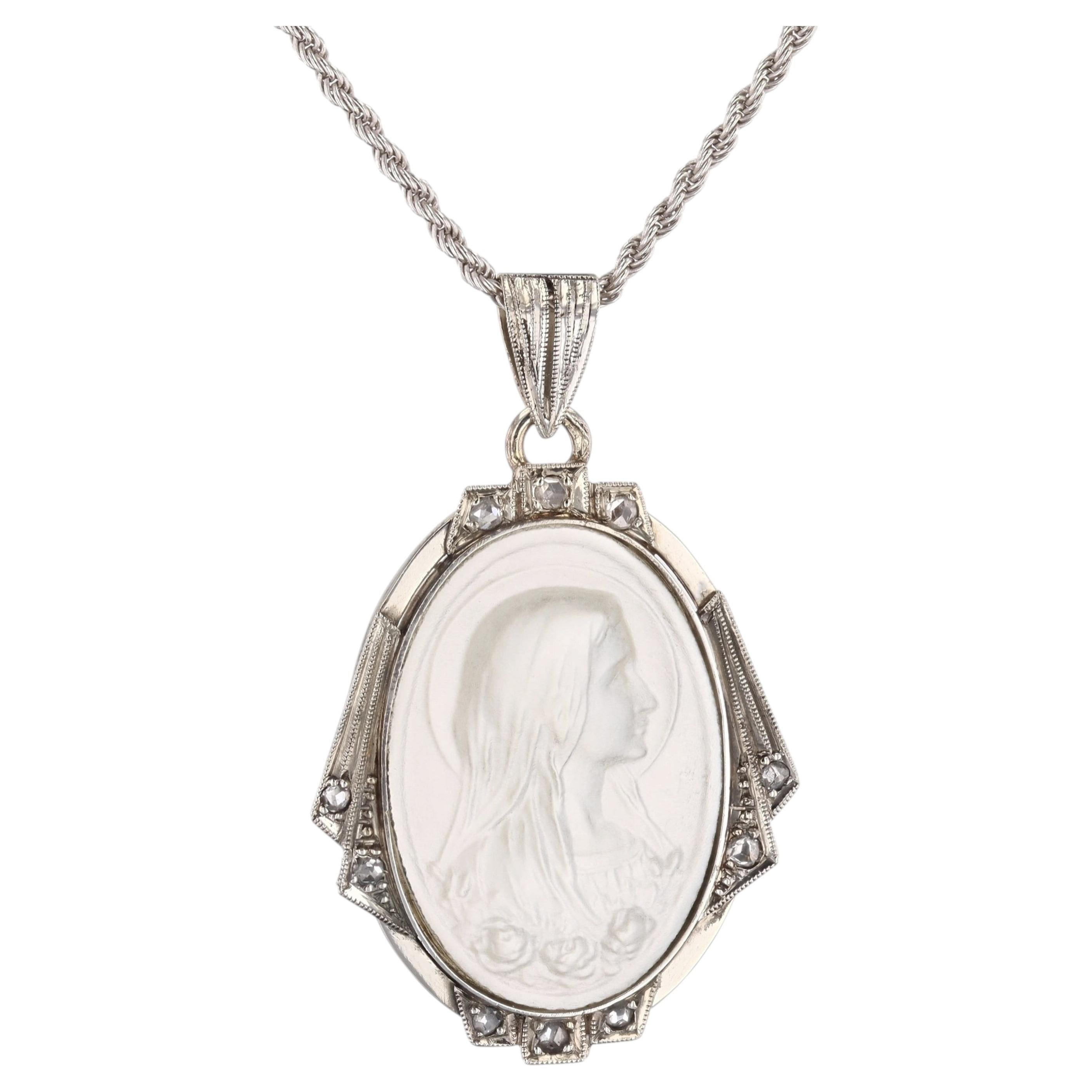 French 1930s Art Deco Mother of Pearl Diamond 18 K White Gold Medal Necklace