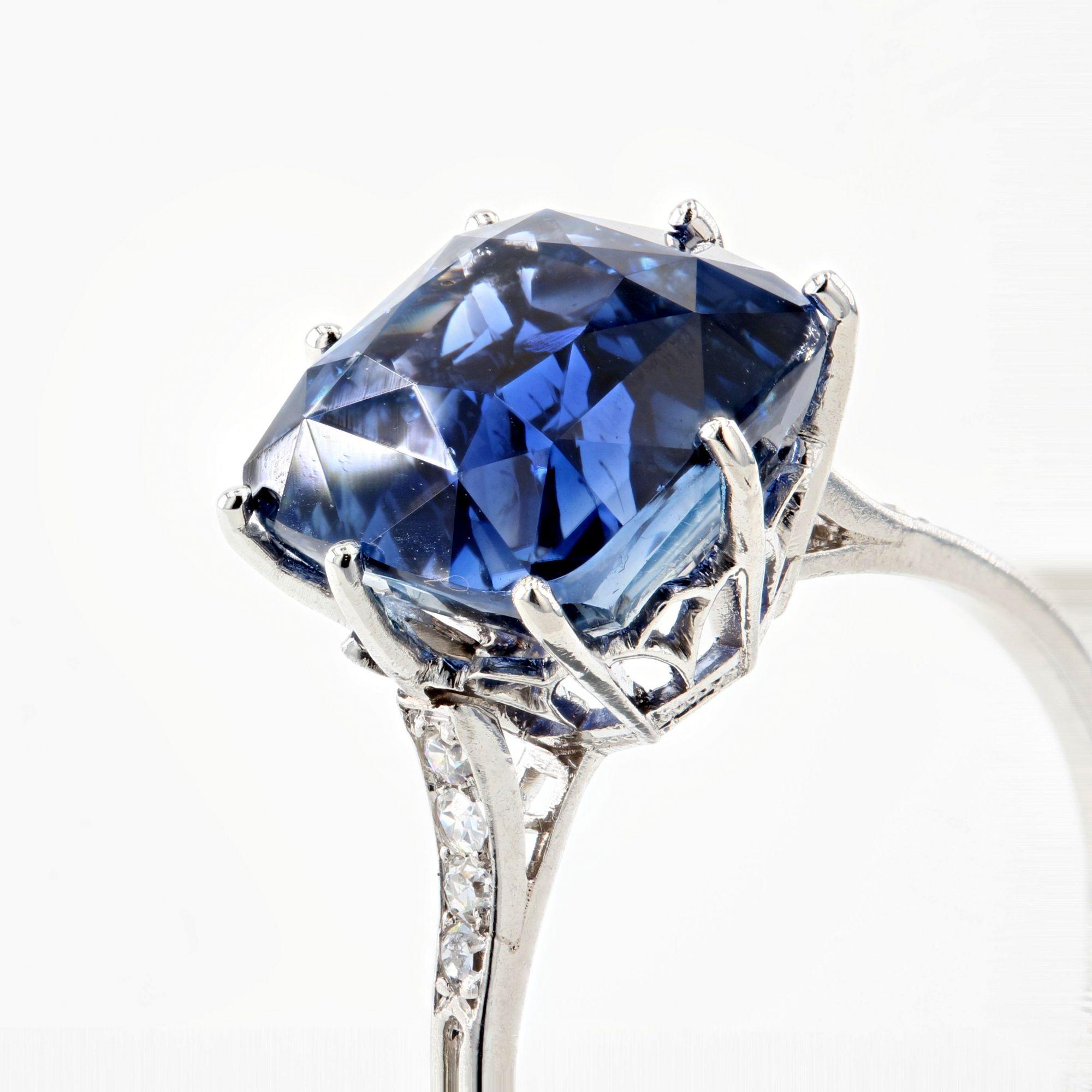French 1930s Art Deco Natural Cornflower Certified Sapphire Diamonds Ring For Sale 8