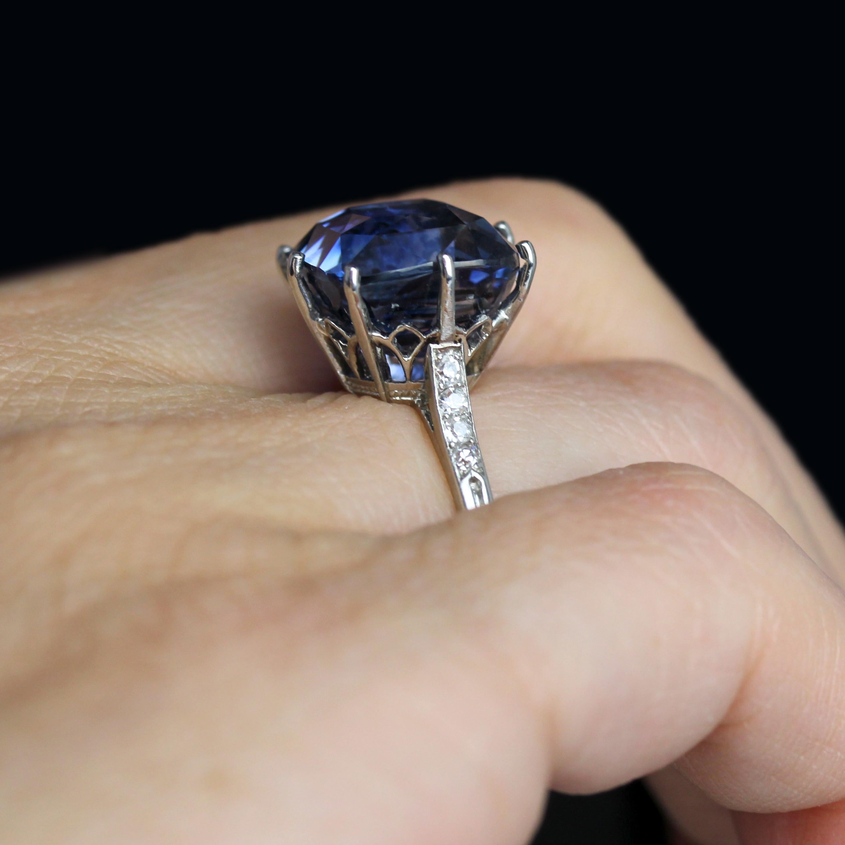 Franzsischer Art-dco-Ring mit natrlichem Kornblumen-Saphir und Diamanten, 1930er Jahre im Angebot 7