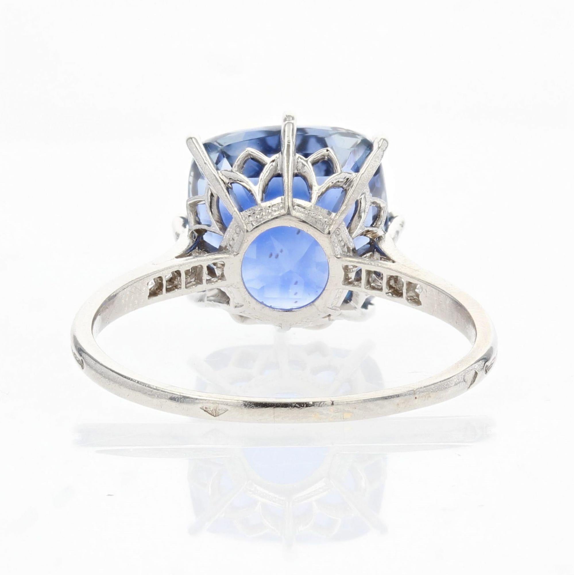 French 1930s Art Deco Natural Cornflower Certified Sapphire Diamonds Ring For Sale 4