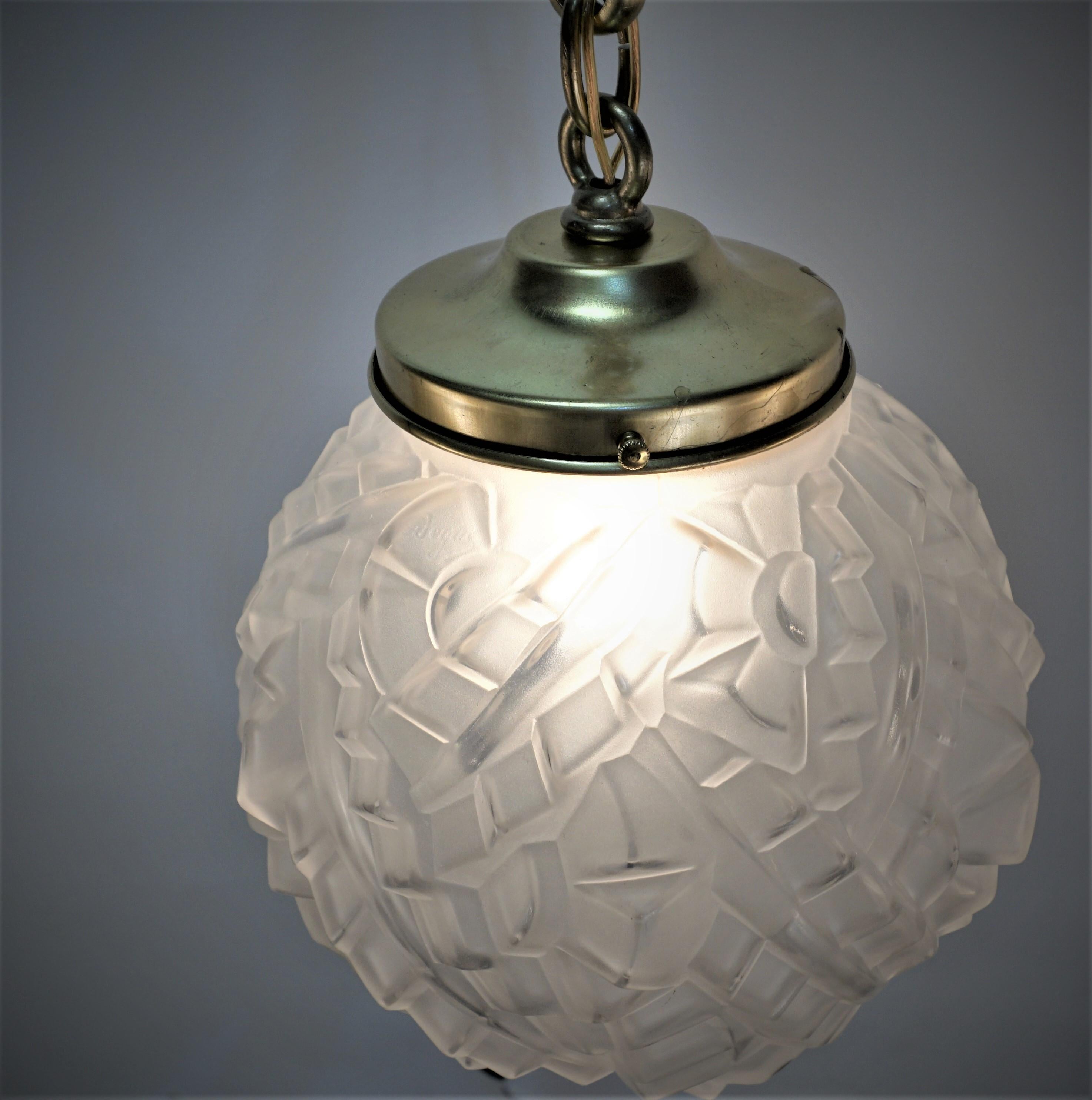 French 1930's Art Deco Pendent Chandelier For Sale 2