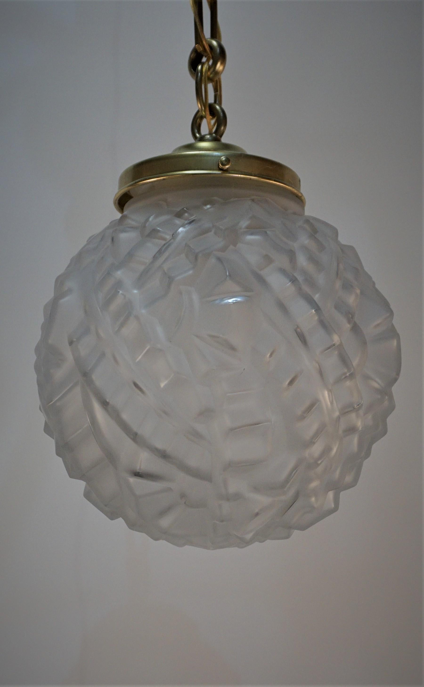 French 1930's Art Deco Pendent Chandelier For Sale 3
