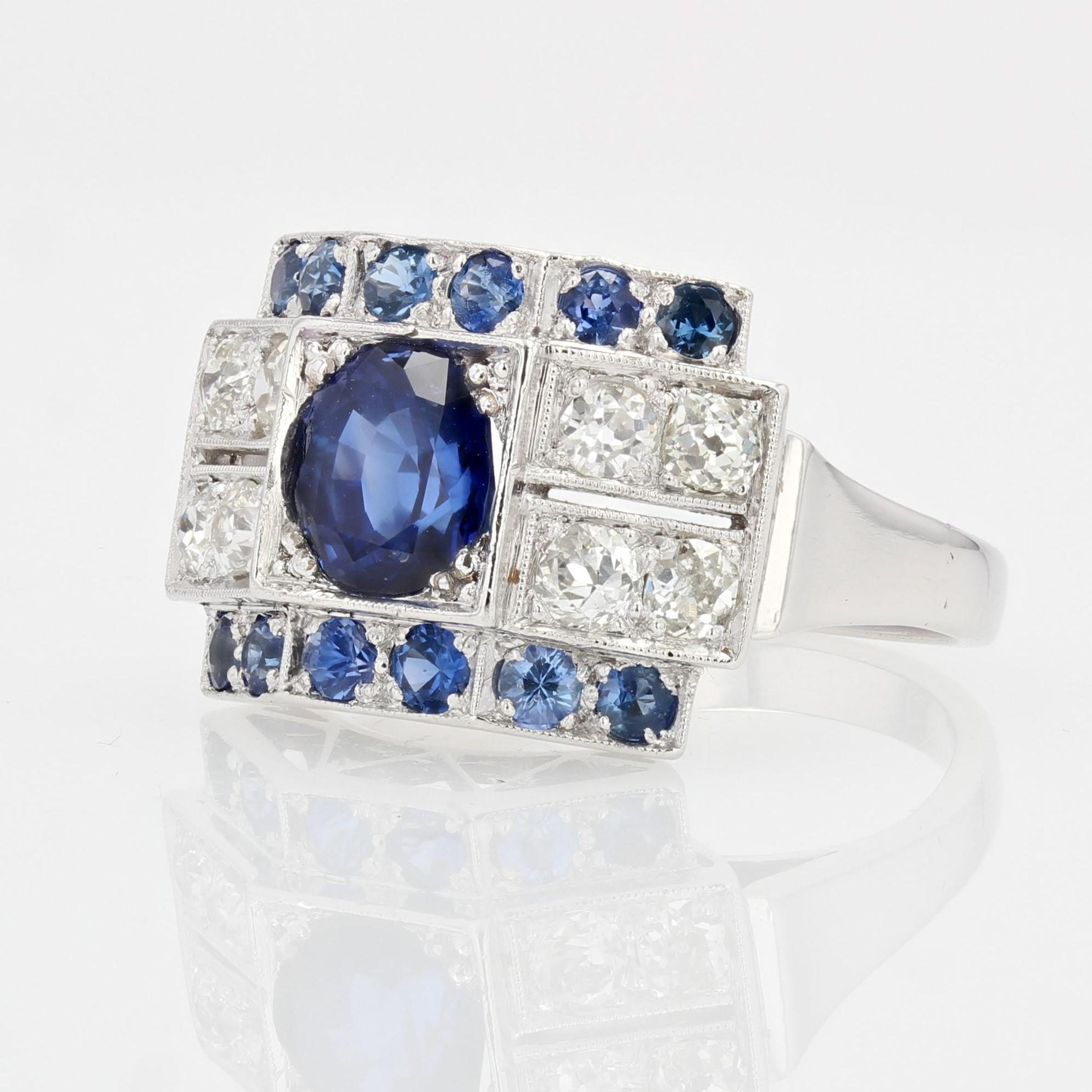 French 1930s Art Deco Sapphire Diamonds 18 Karat White Gold Ring 2