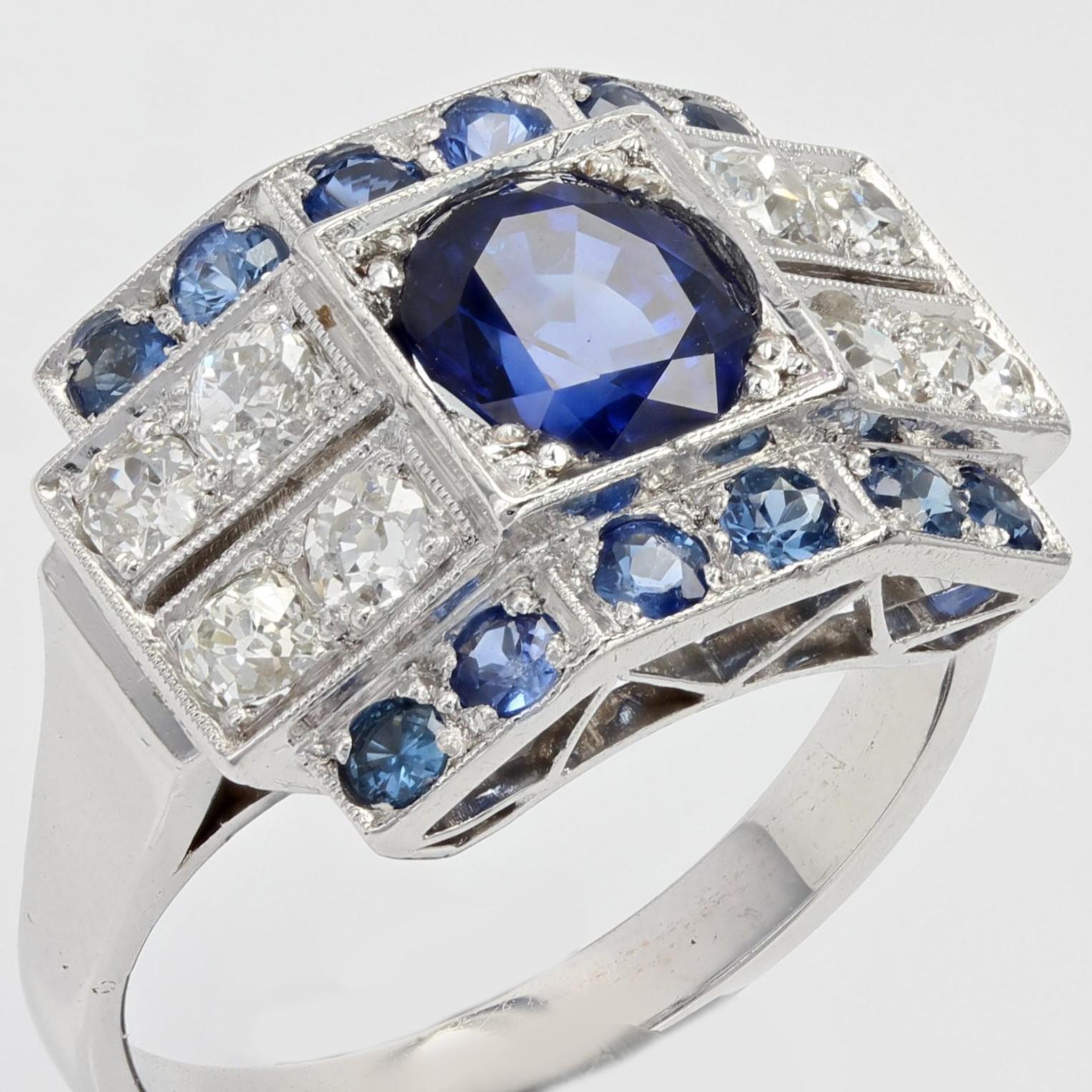 French 1930s Art Deco Sapphire Diamonds 18 Karat White Gold Ring 3