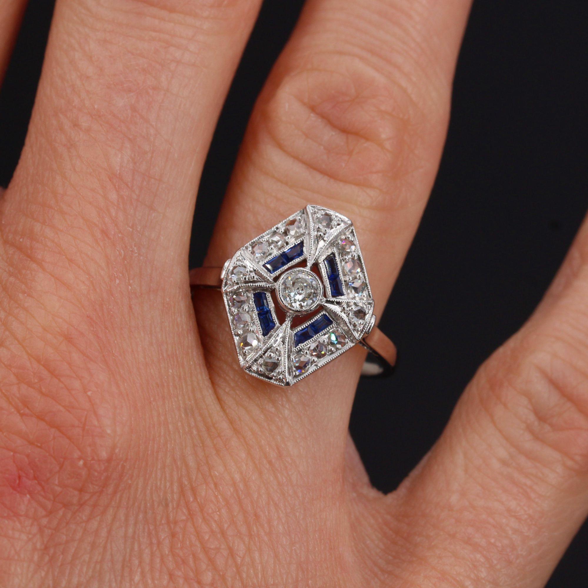 French 1930s Art Deco Sapphire Diamonds Hexagonal Ring In Excellent Condition In Poitiers, FR
