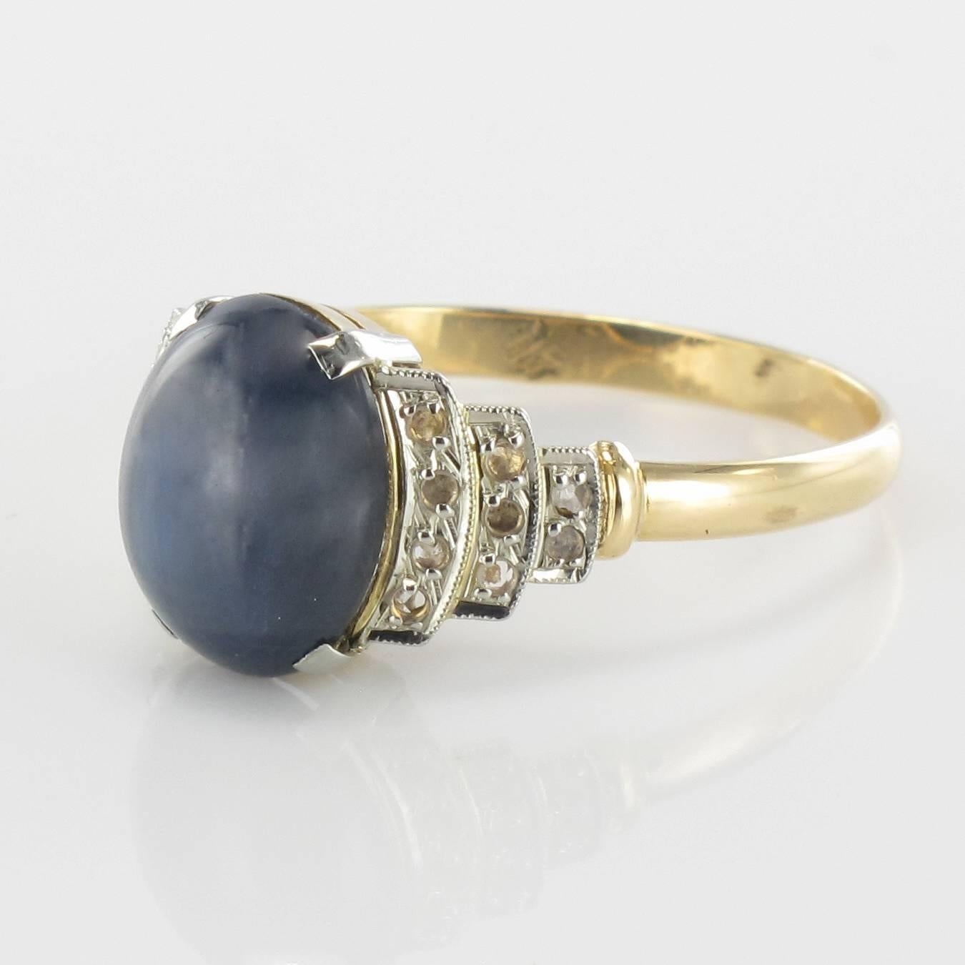 Französischer 1930er Art Deco Stern Saphir Diamanten 18 Karat Gelbgold Ring (Rosenschliff)