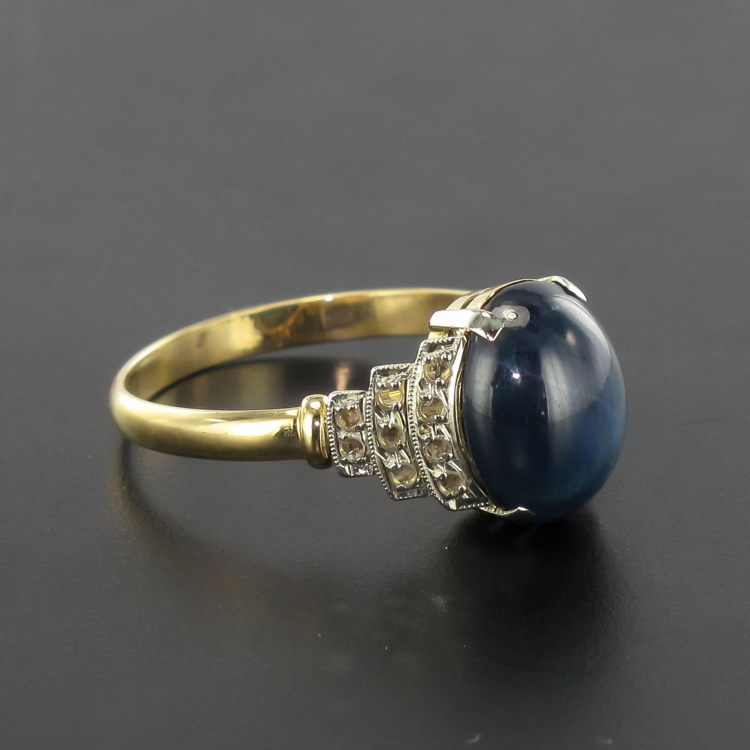 Französischer 1930er Art Deco Stern Saphir Diamanten 18 Karat Gelbgold Ring im Zustand „Gut“ in Poitiers, FR
