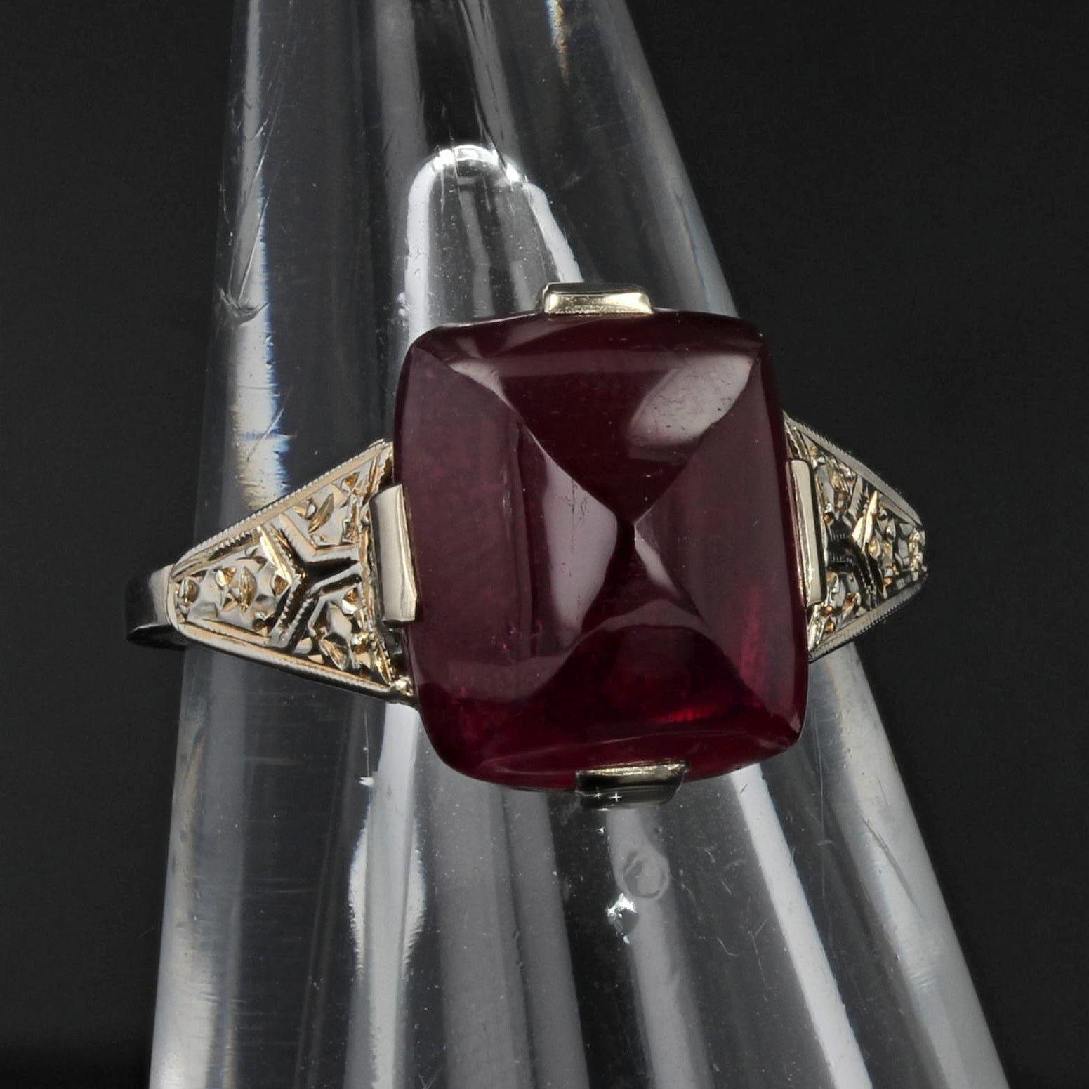 French 1930s Art Deco Sugar Loaf Ruby Diamond 18 Karat White Gold Ring 9