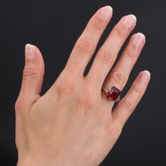 French 1930s Art Deco Sugar Loaf Ruby Diamond 18 Karat White Gold Ring