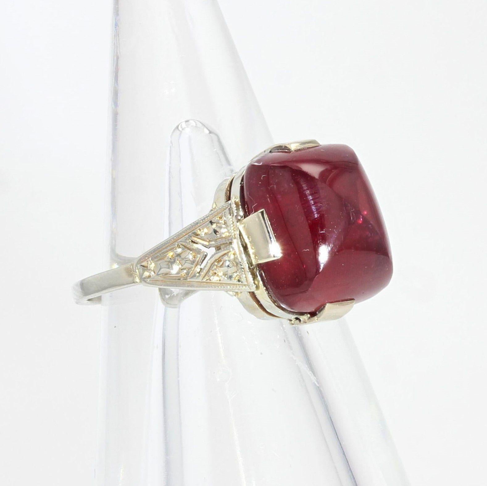 Women's French 1930s Art Deco Sugar Loaf Ruby Diamond 18 Karat White Gold Ring