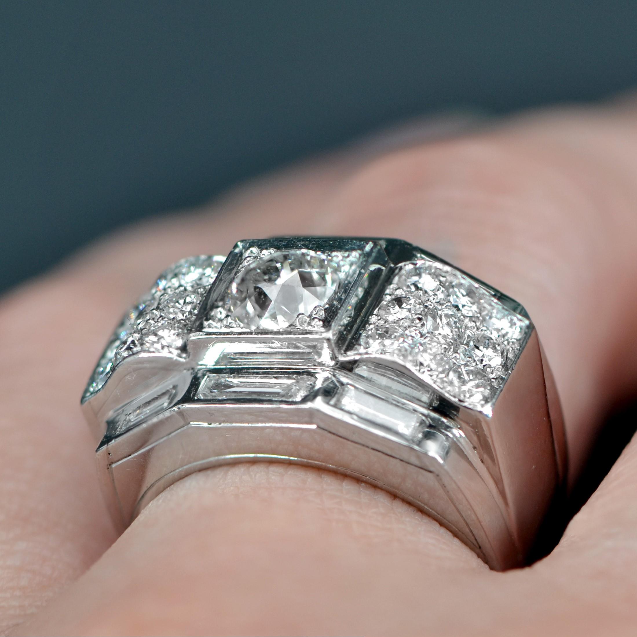 French 1930s Baguette and Brilliant Diamonds Platinum White Gold Art Deco Ring 9