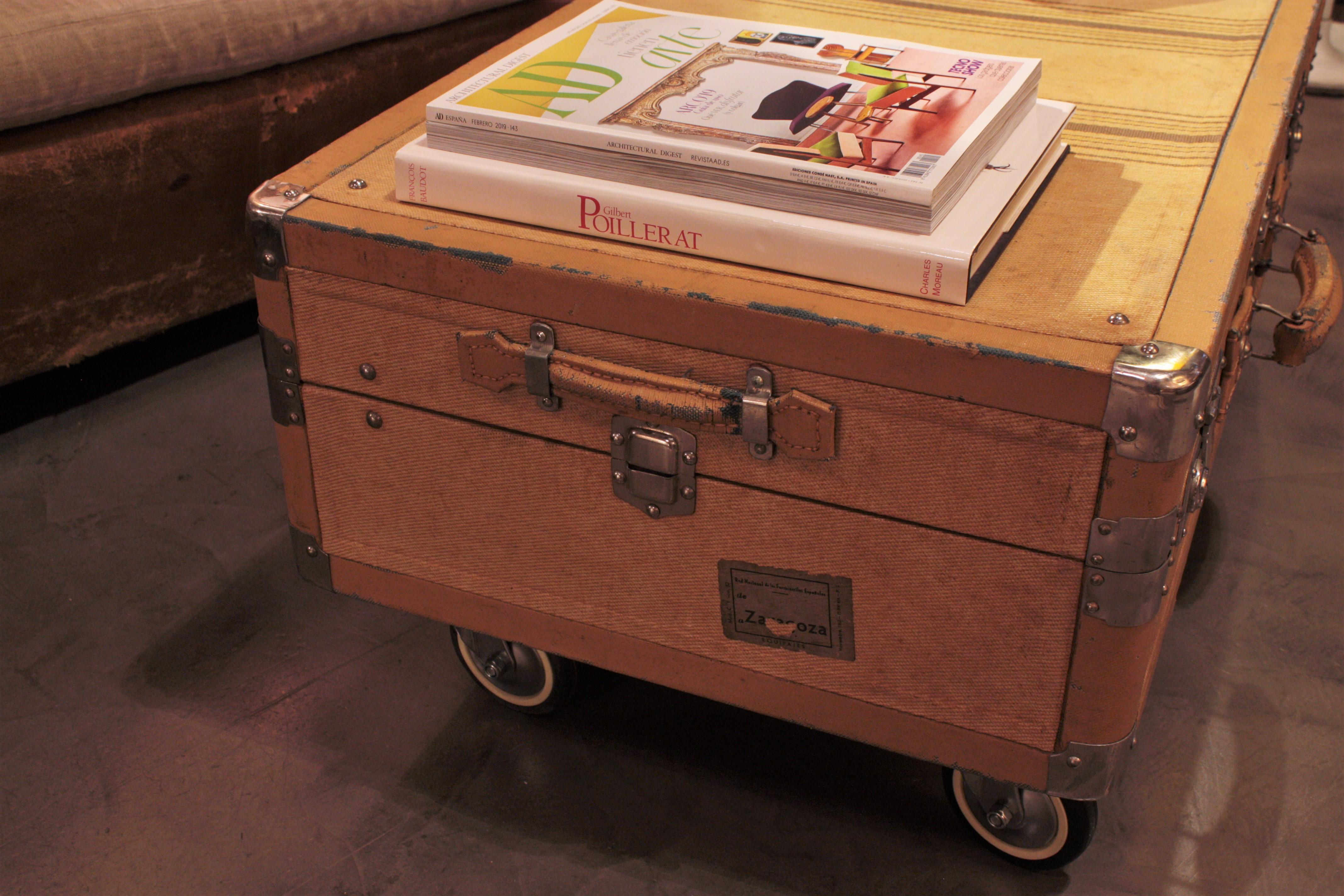 20th Century French Beige Striped Canvas Cabin Trunk as Coffee Table, 1930s For Sale