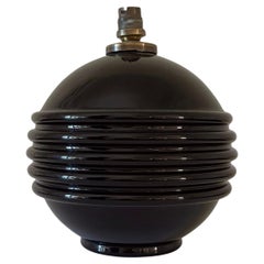 Lampe en opaline noire des années 1930 attribuée à Jacques Adnet