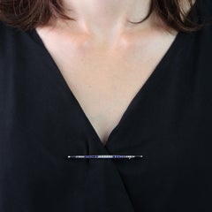 French 1930s Blue Gems Diamonds 18 Karat Yellow Gold Platinum Bar Brooch