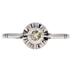 Anillo solitario de oro blanco de 18 quilates y platino con diamante champán francés de los años 30