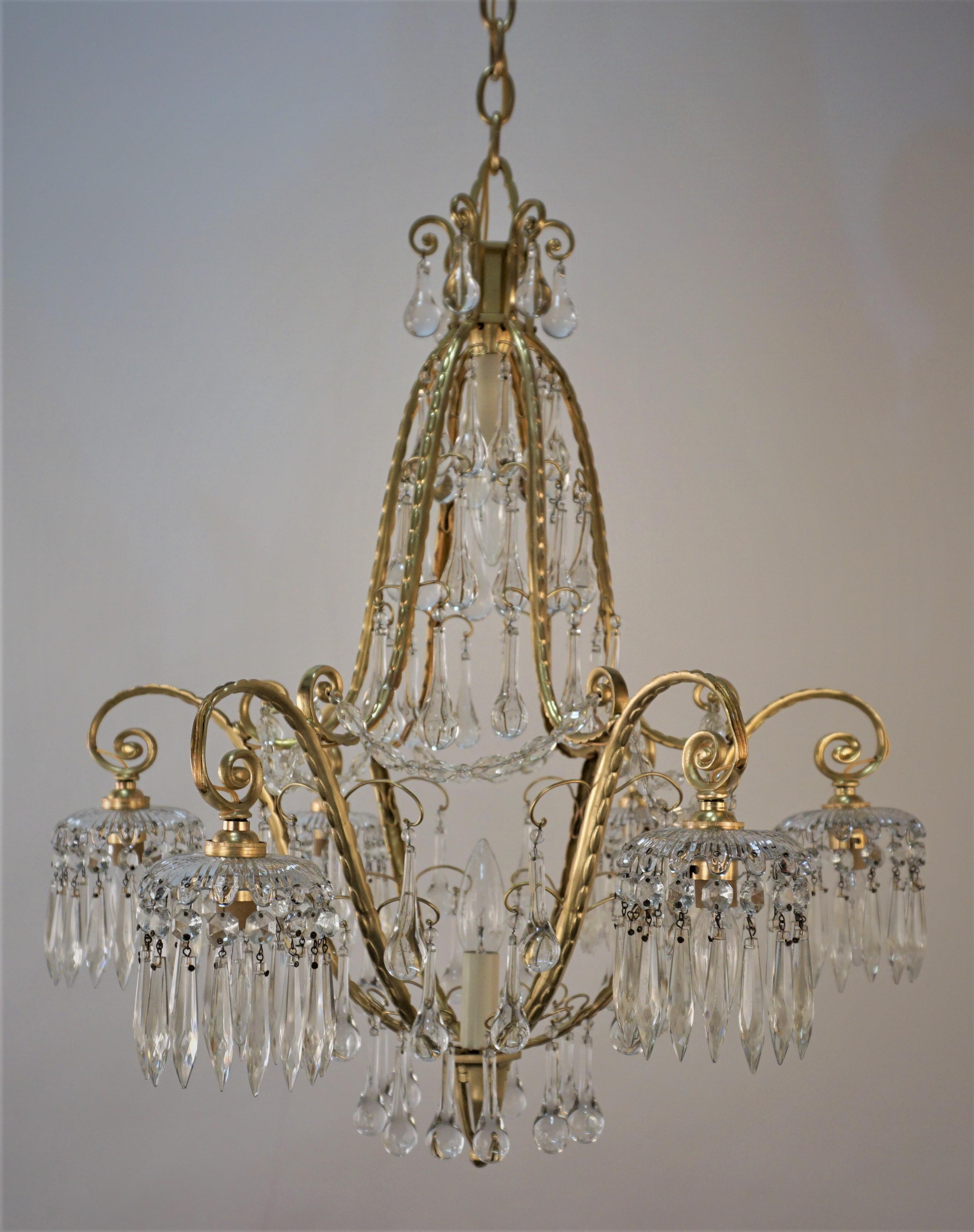 French 1930s Crystal and Bronze Chandelier For Sale 6