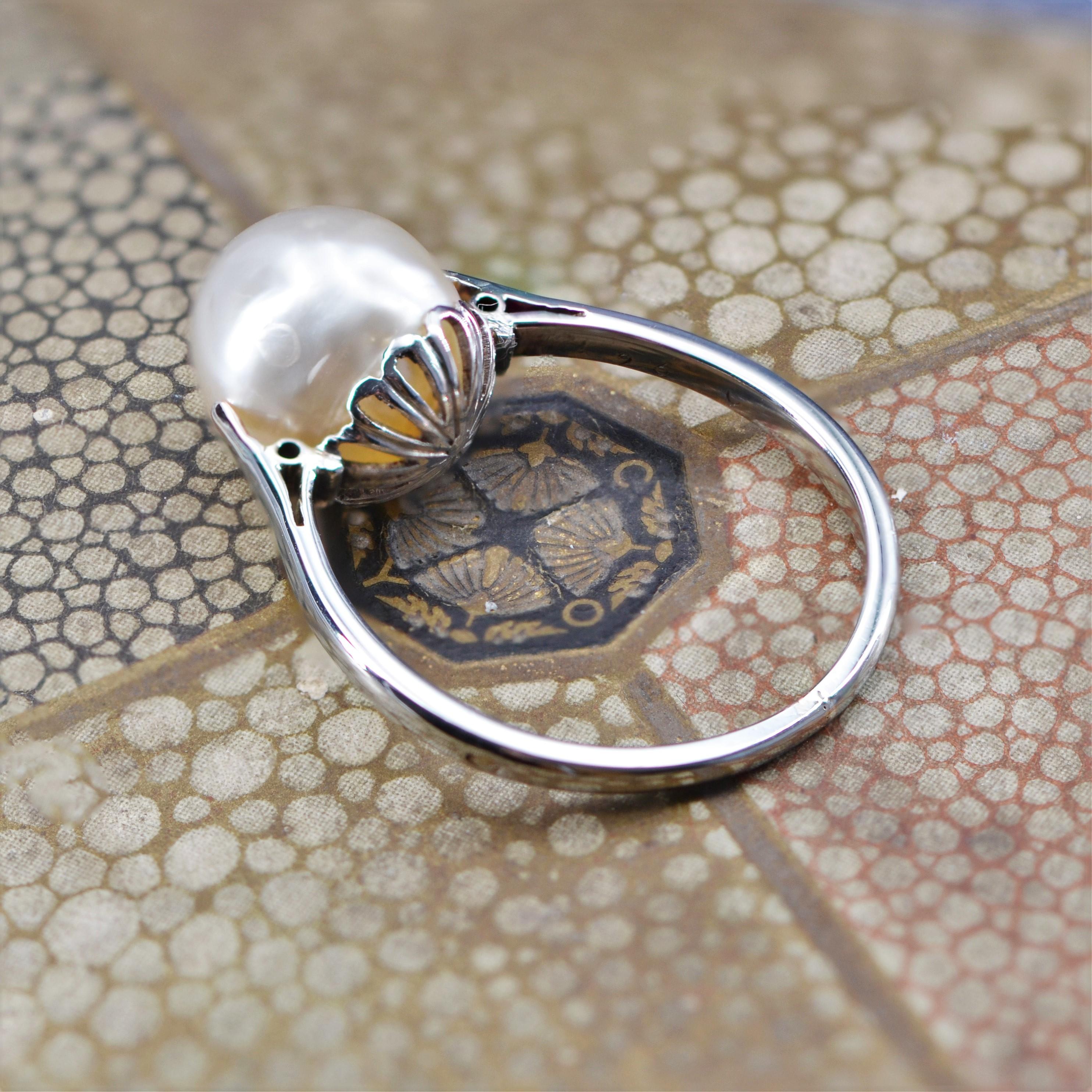 Solitär-Ring aus 18 Karat Weißgold mit Zuchtperlen, 1930er Jahre 8