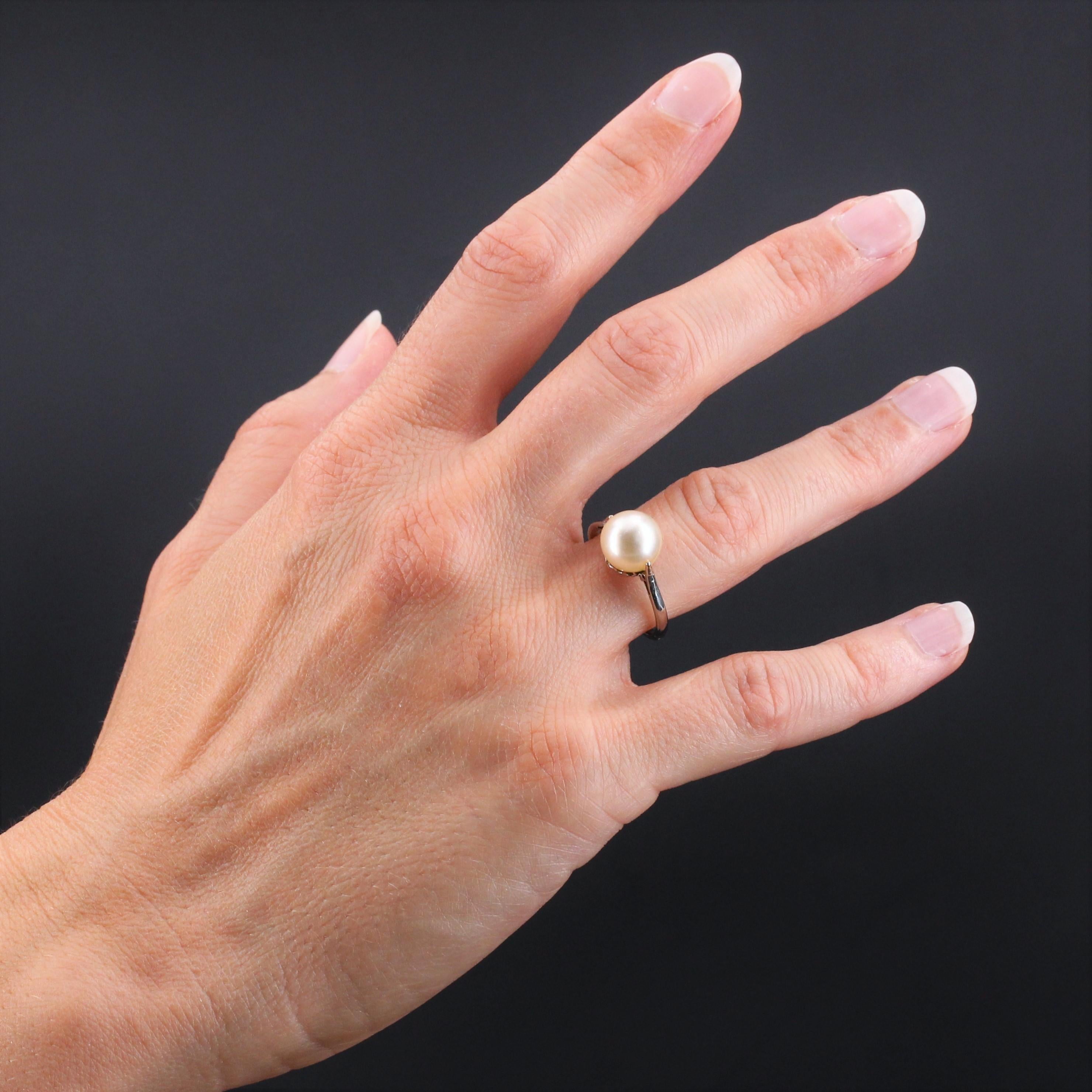 Solitär-Ring aus 18 Karat Weißgold mit Zuchtperlen, 1930er Jahre im Zustand „Gut“ in Poitiers, FR