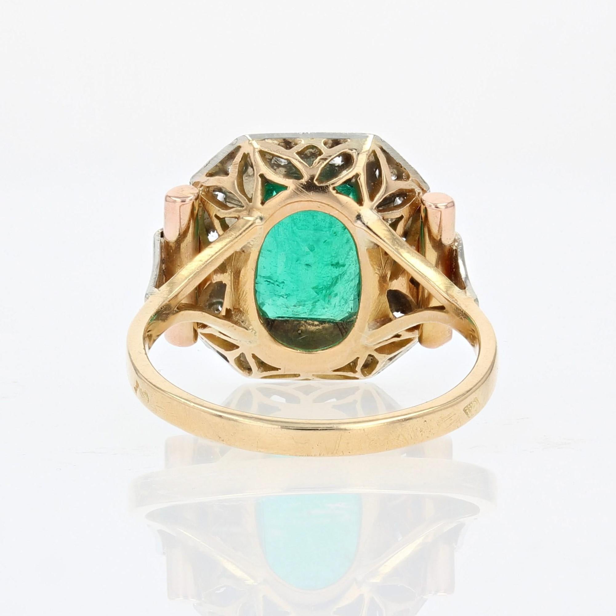 French 1930s Emerald Diamonds 18 Karat Yellow Gold Art Deco Ring 7
