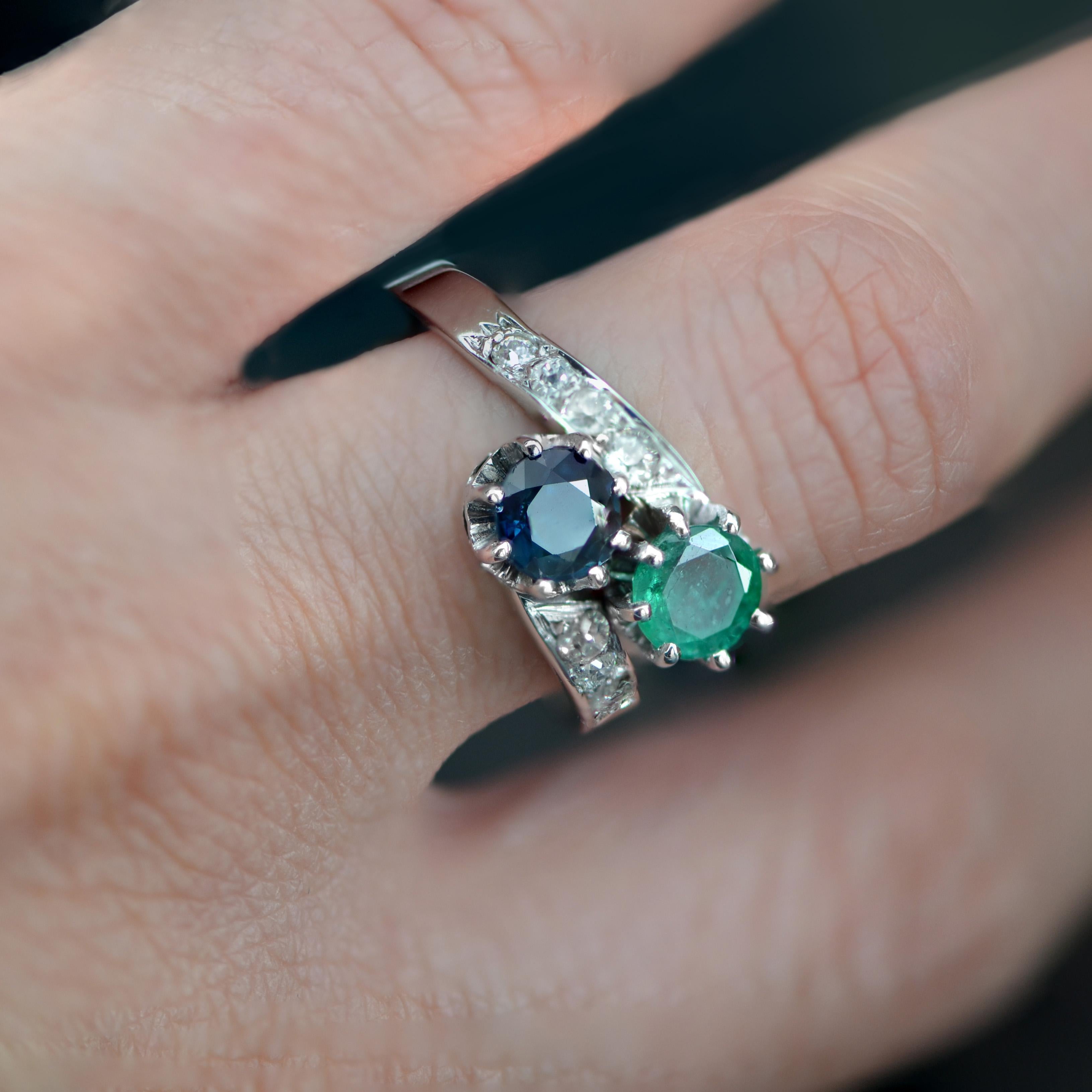French 1930s Emerald Sapphire Diamonds 18 Karat White Gold You and Me Ring For Sale 7