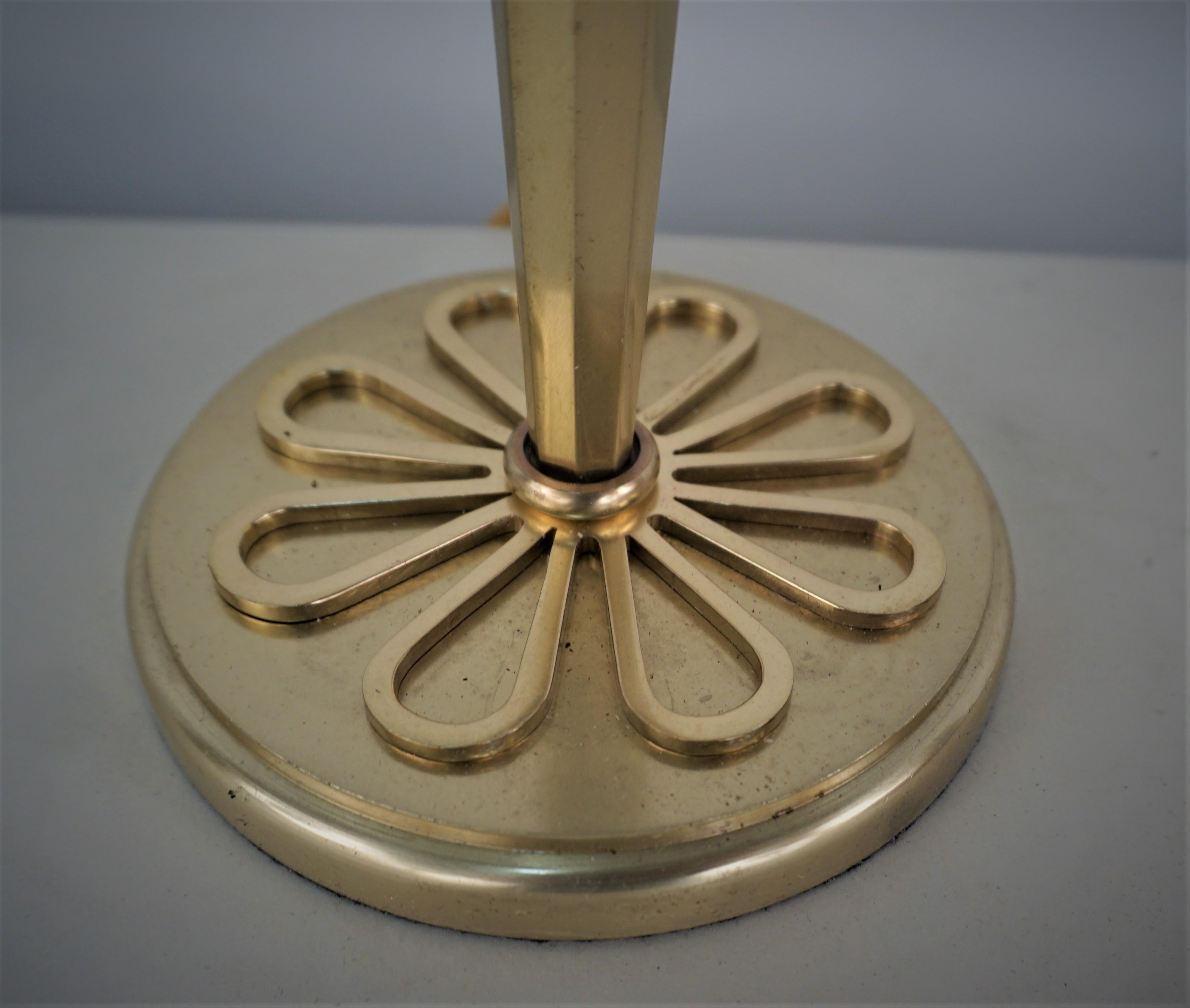 Französische Ezan & Petitot Art Deco Tischlampe aus den 1930er Jahren (Bronze)