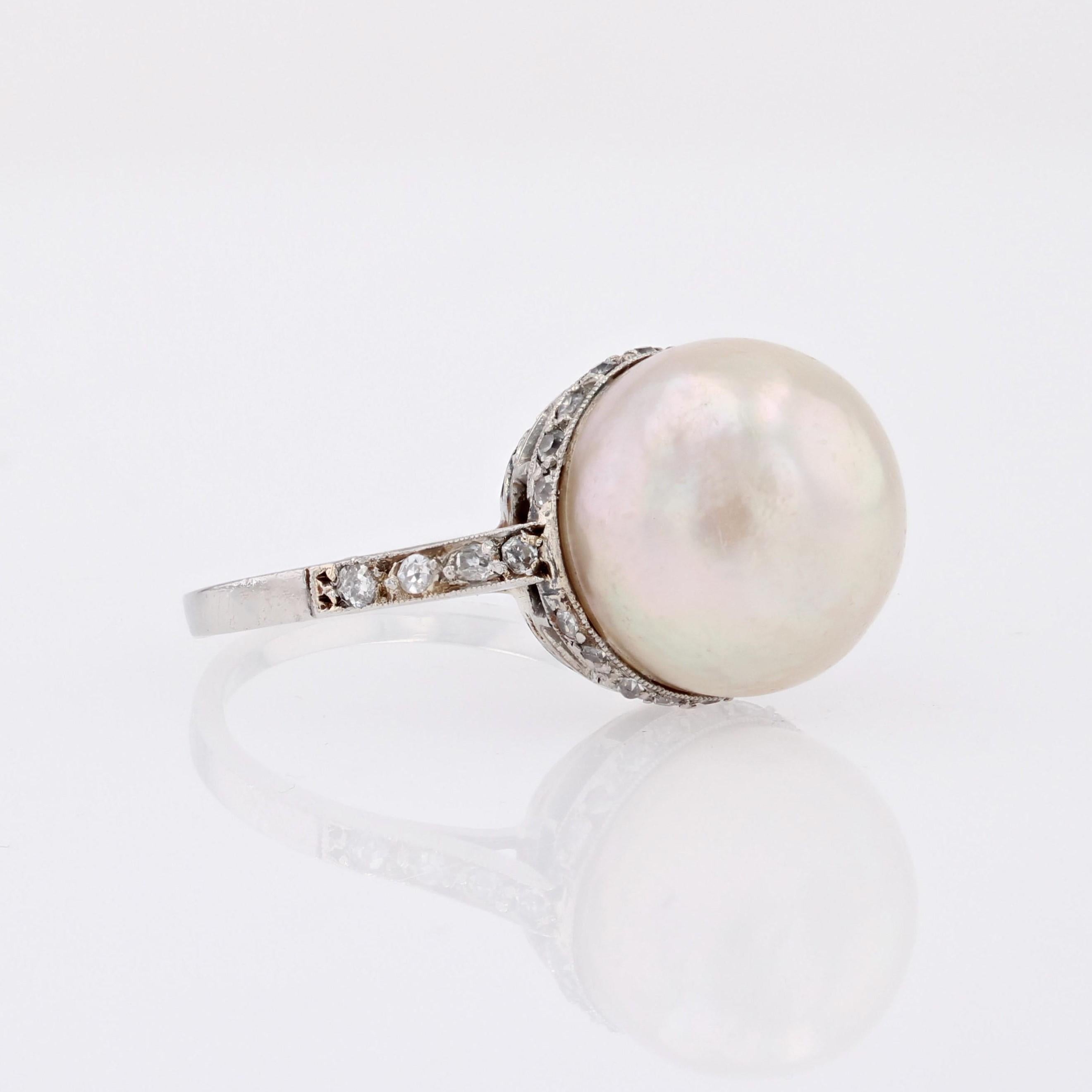 Anello Art Deco francese degli anni '30 con perle Mabe e diamanti in platino in vendita 5