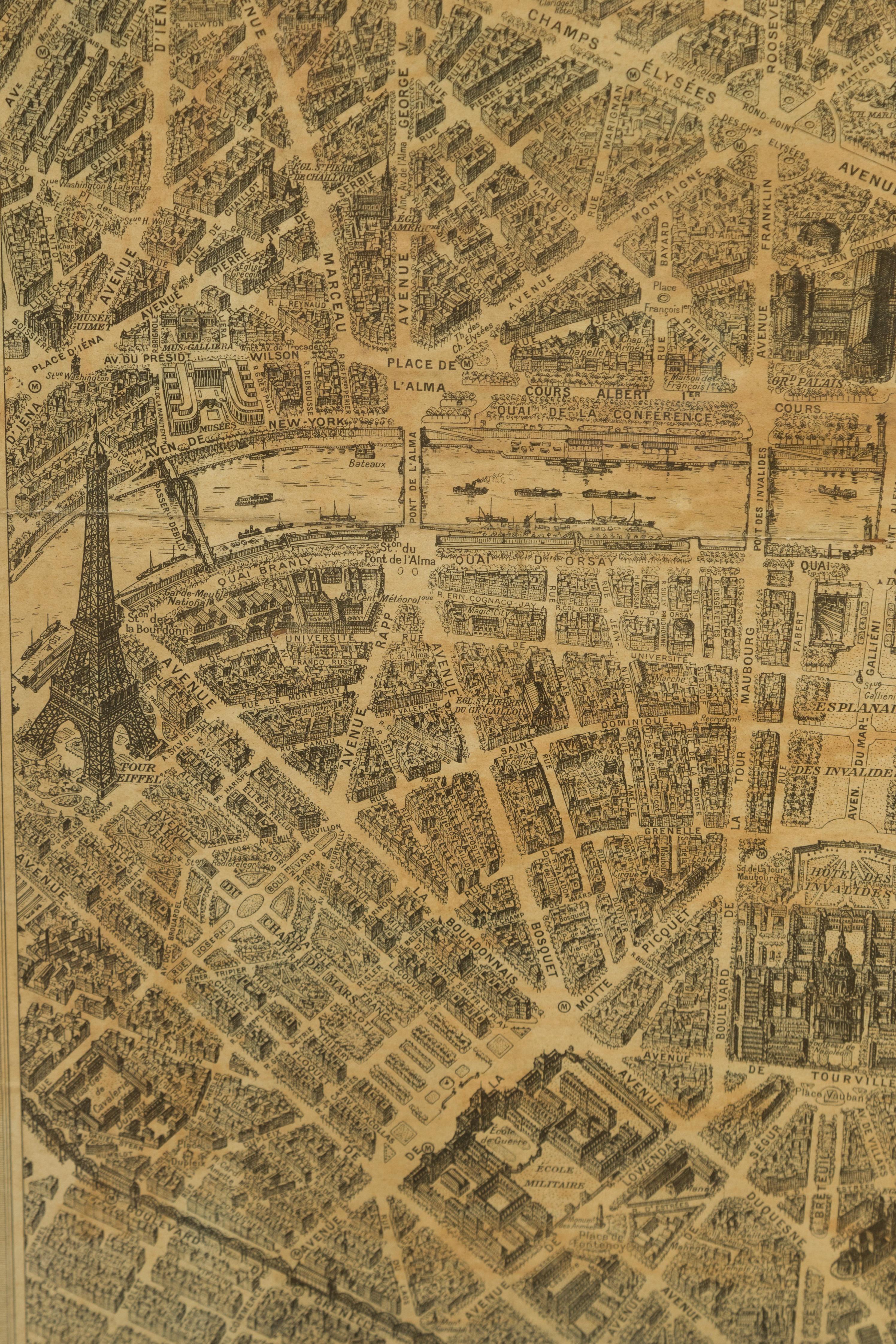 Französisch 1930er Jahre Karte von Paris à Vol d'Oiseau unter Glas in benutzerdefinierten Eisenrahmen im Angebot 3