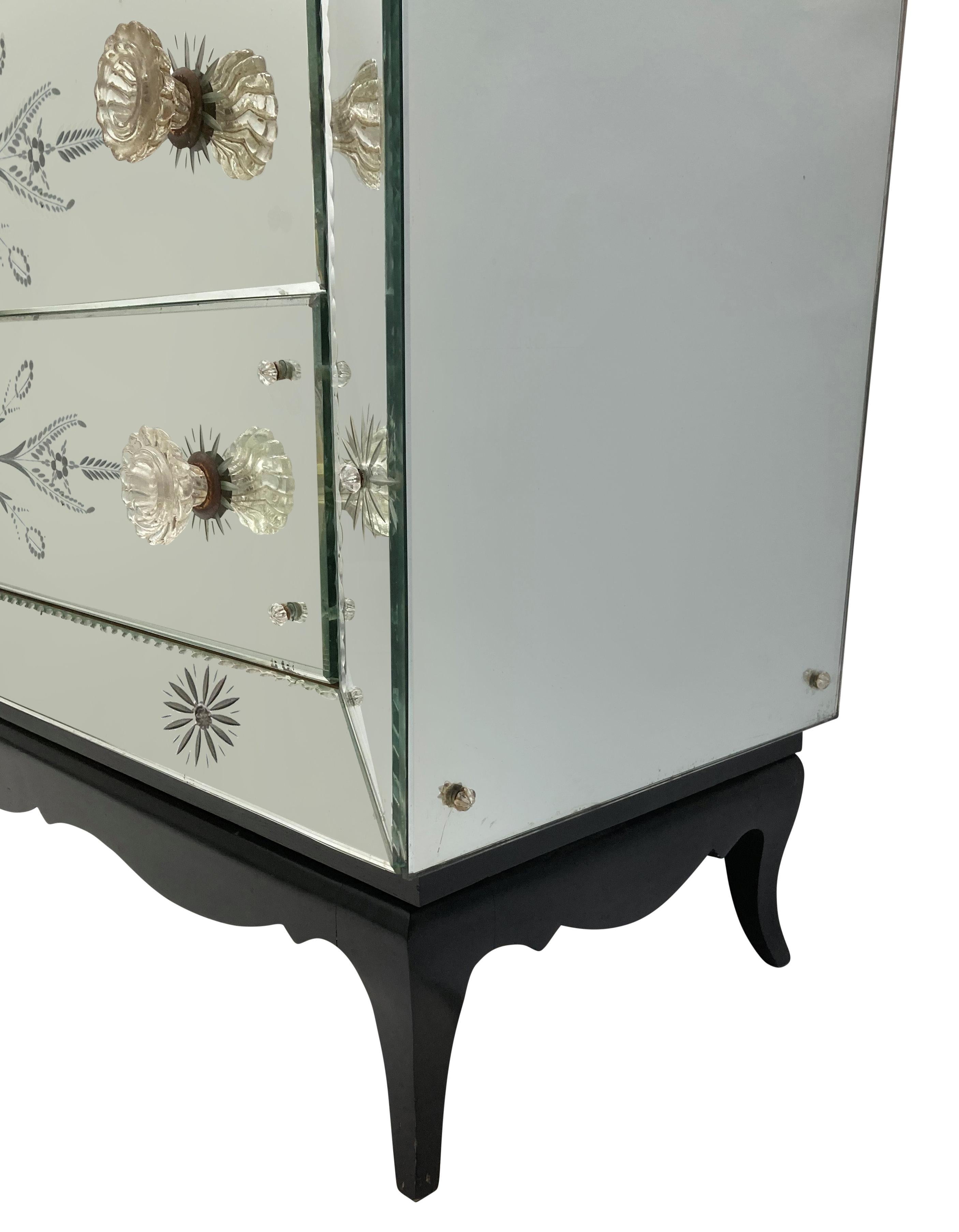 Cassettiera francese a specchio degli anni '30 In condizioni buone in vendita a Kent, Dover