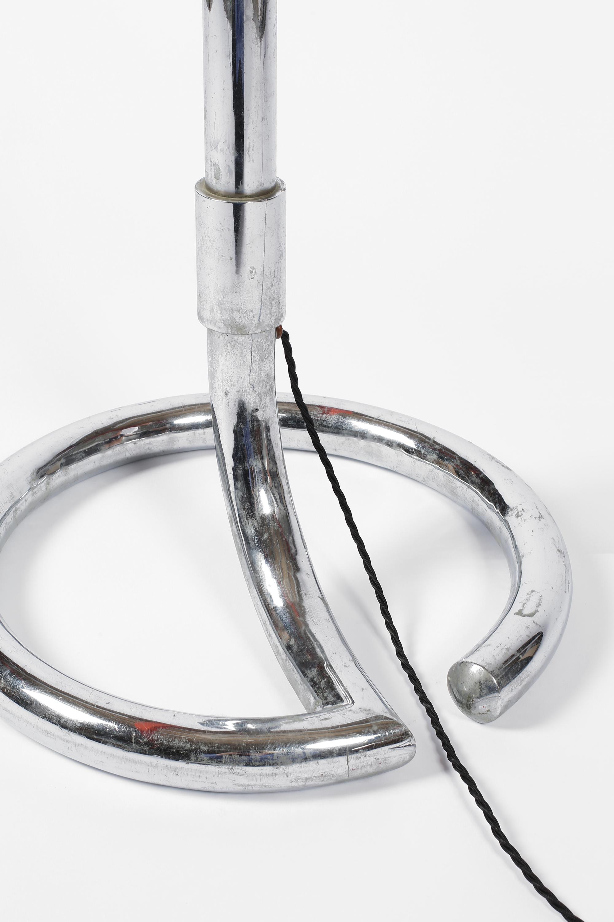 French 1930s Modernist Chromed Brass Floor Lamp For Sale 5