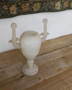 French 1930s Neoclassical Alabaster Table Lamp