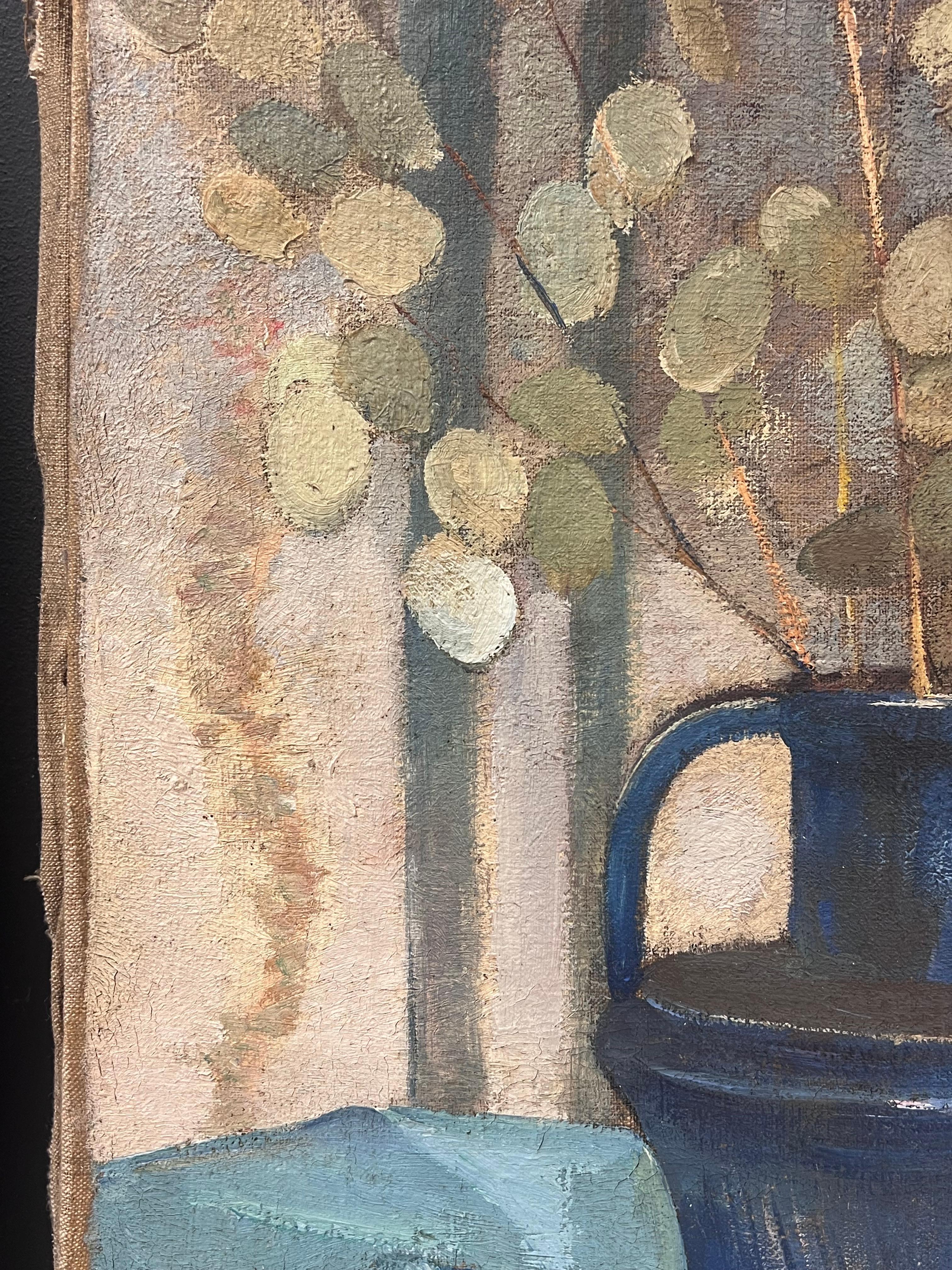 1930's Pintura al Óleo Modernista Francesa Lunaria Honestidad Plantas Naturaleza Muerta Jarra Azul en venta 1