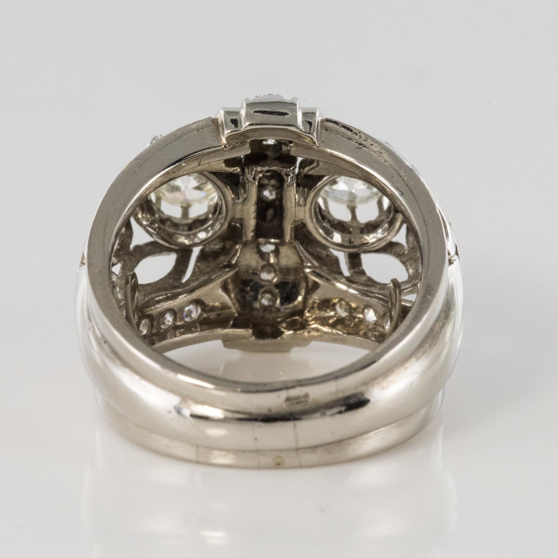 French 1930s Platinum 1.25 Carat Diamonds Art Deco Ring For Sale 7