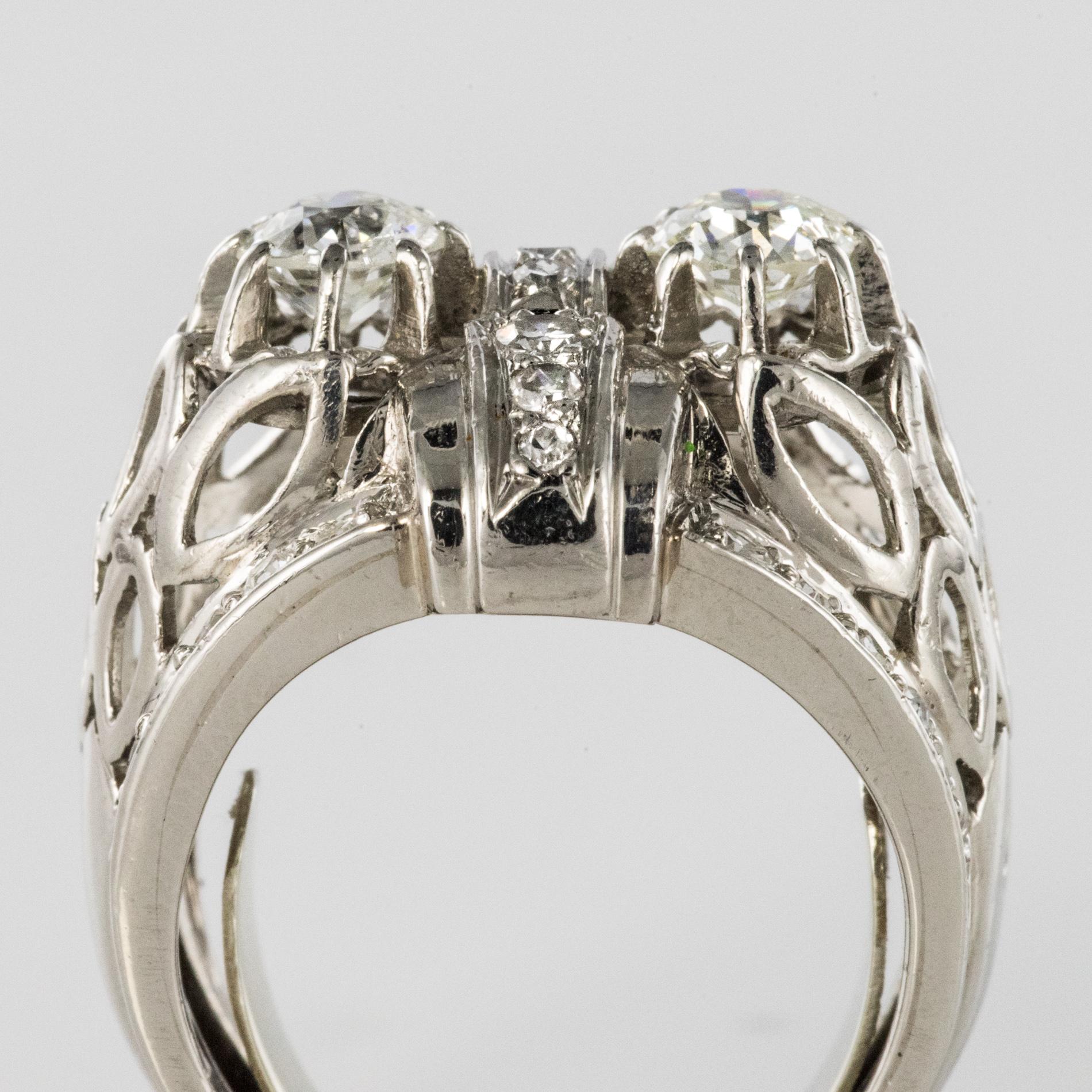 Women's French 1930s Platinum 1.25 Carat Diamonds Art Deco Ring For Sale