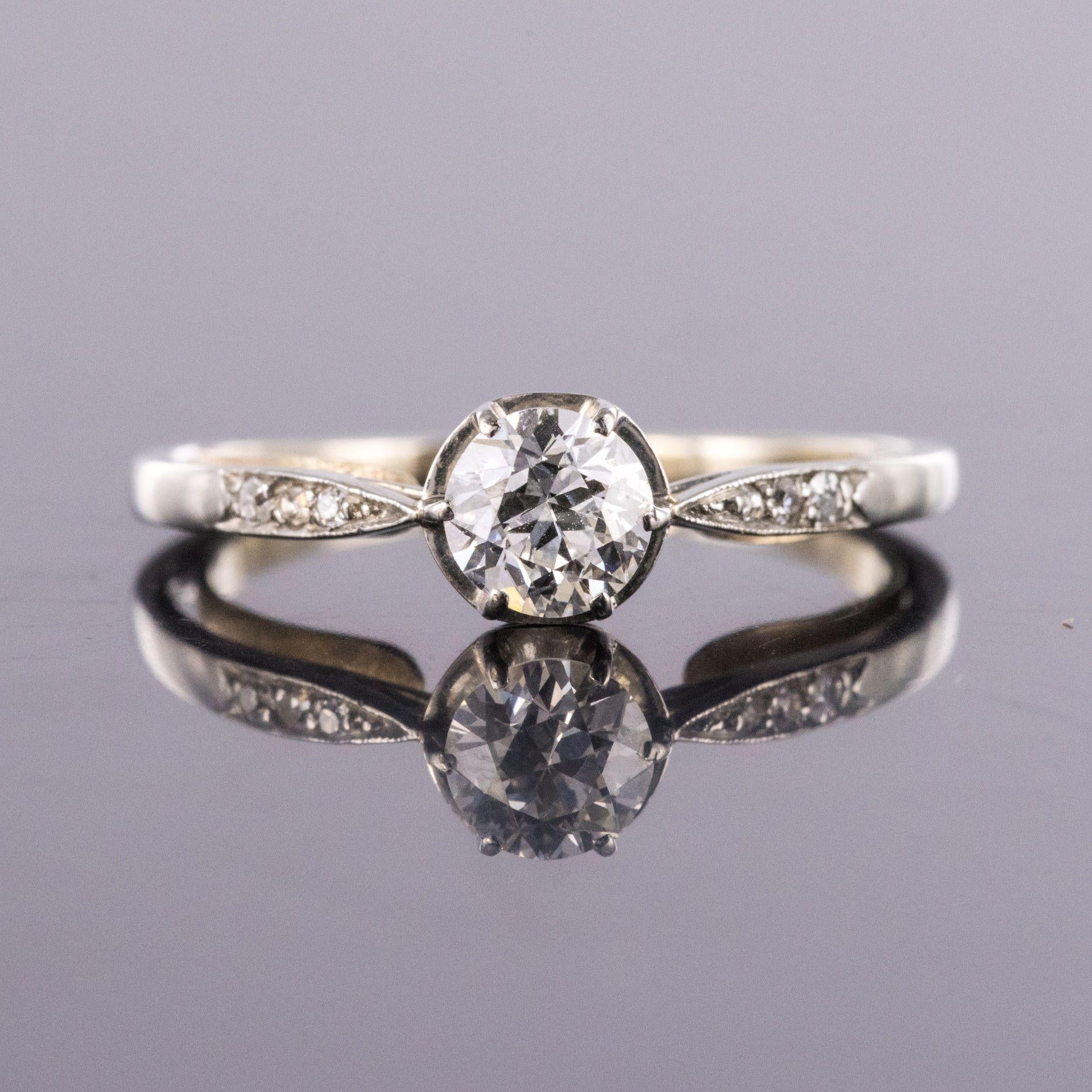 French 1930s Platinum Diamond Solitaire Ring In Good Condition In Poitiers, FR