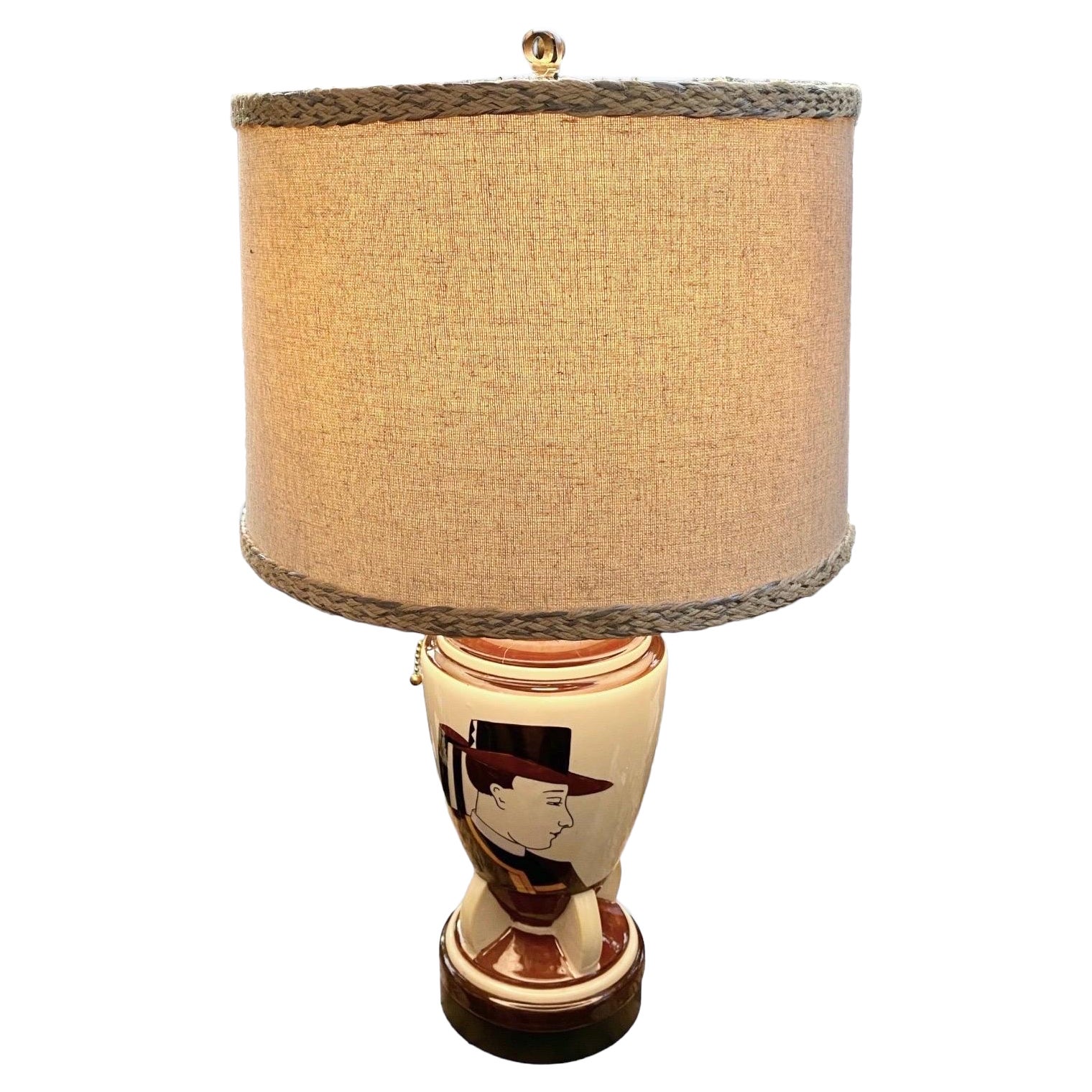 Lampada da tavolo a vaso Quimper francese del 1930 con paralume in lino in vendita