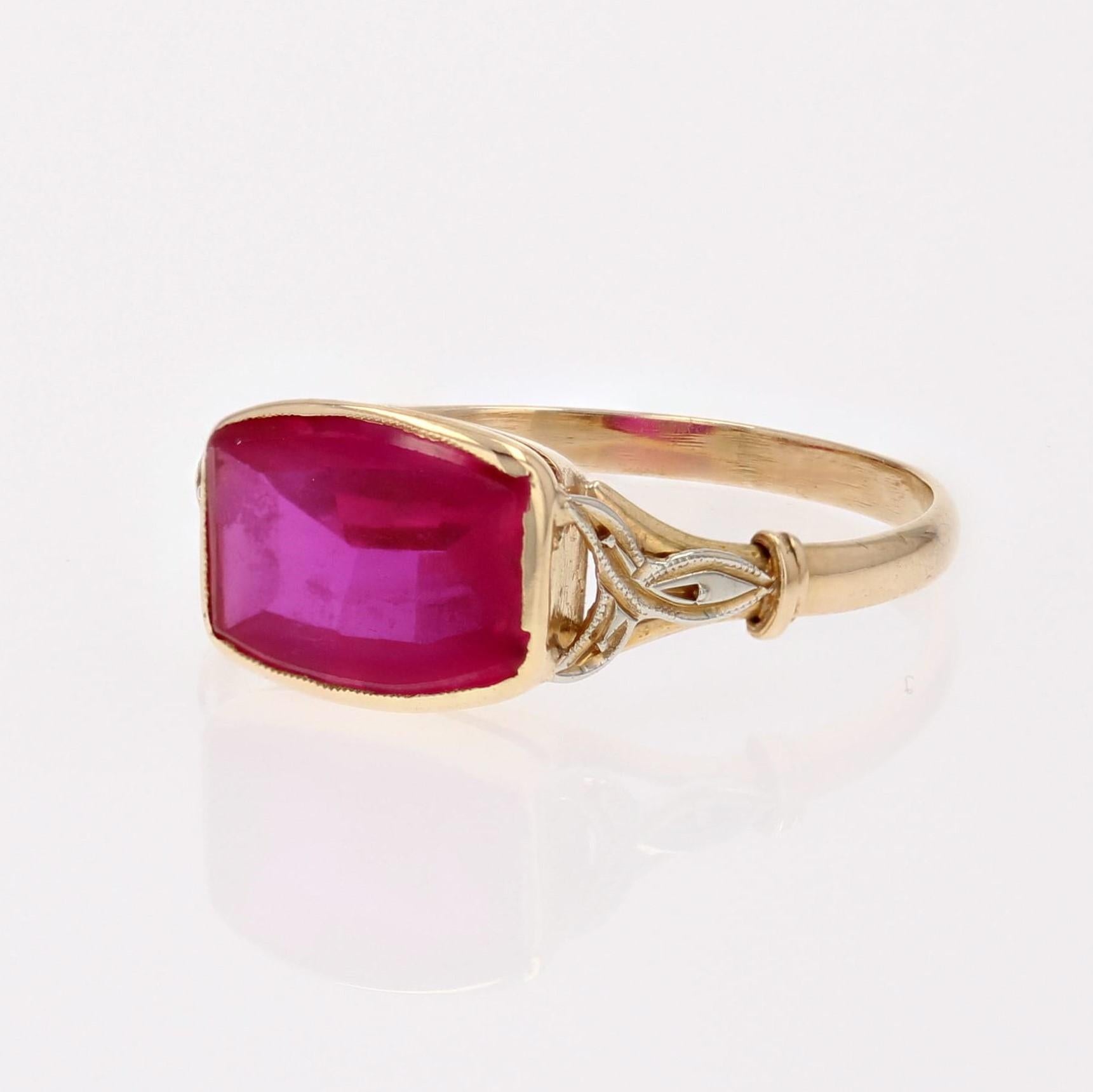 Art Deco French 1930s Red Gem 18 Karat Yellow Gold Ring For Sale