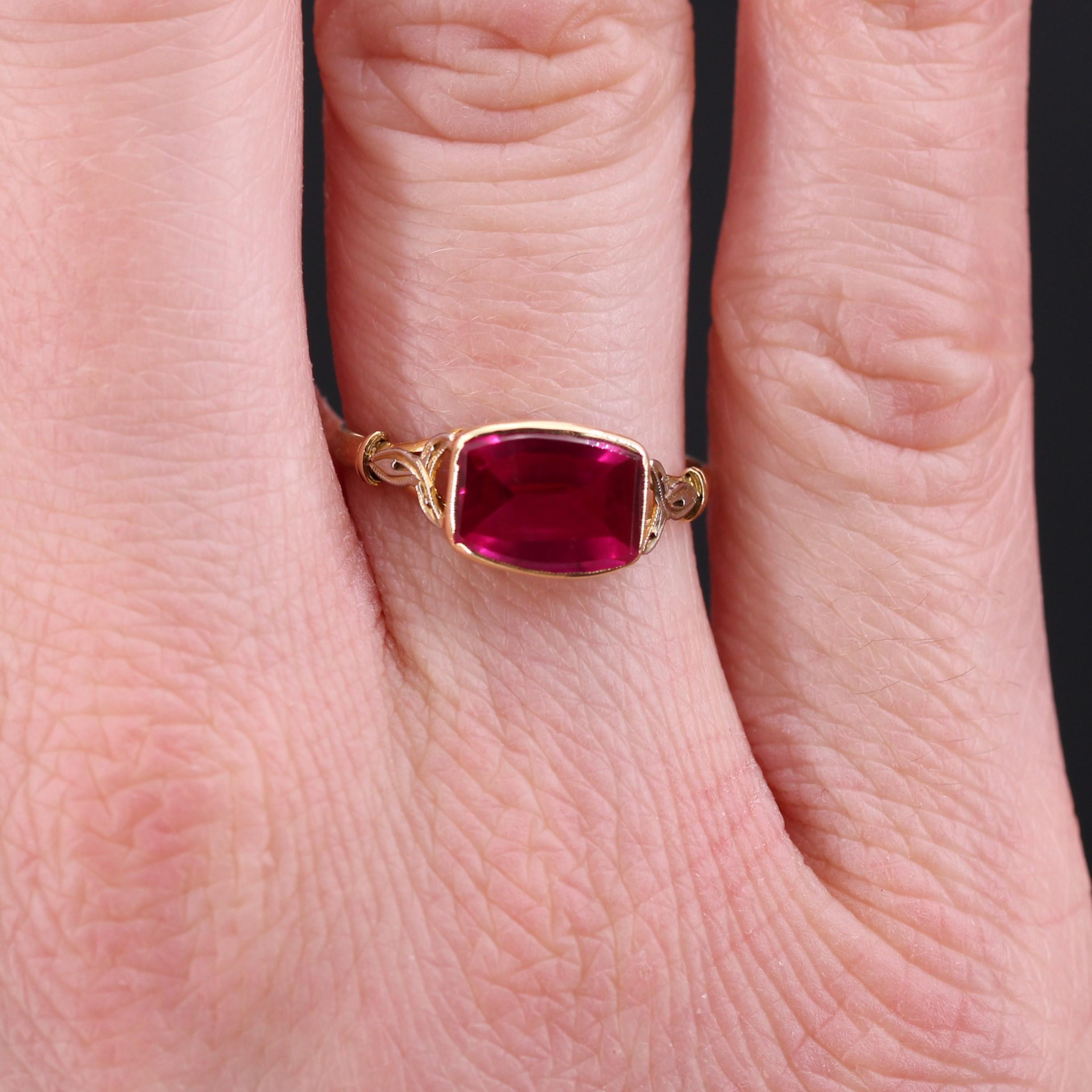 Women's French 1930s Red Gem 18 Karat Yellow Gold Ring For Sale