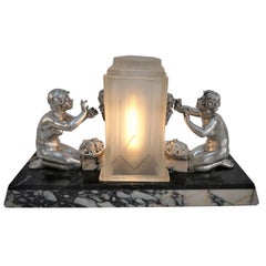 French 1930
s Sculptural Art Deco Table Lamp