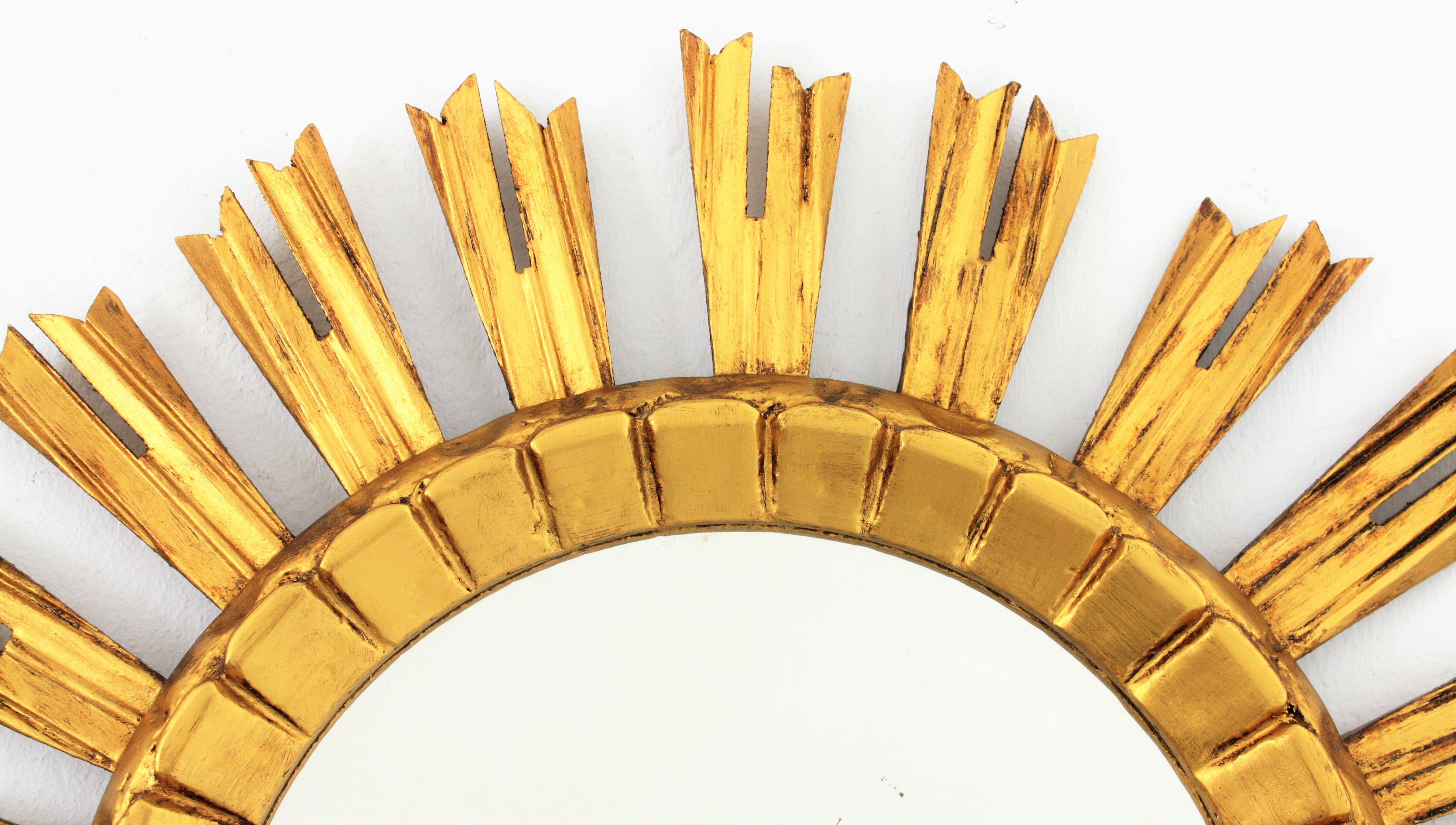 20th Century French Sunburst Mirror in Giltwood, 1930s For Sale