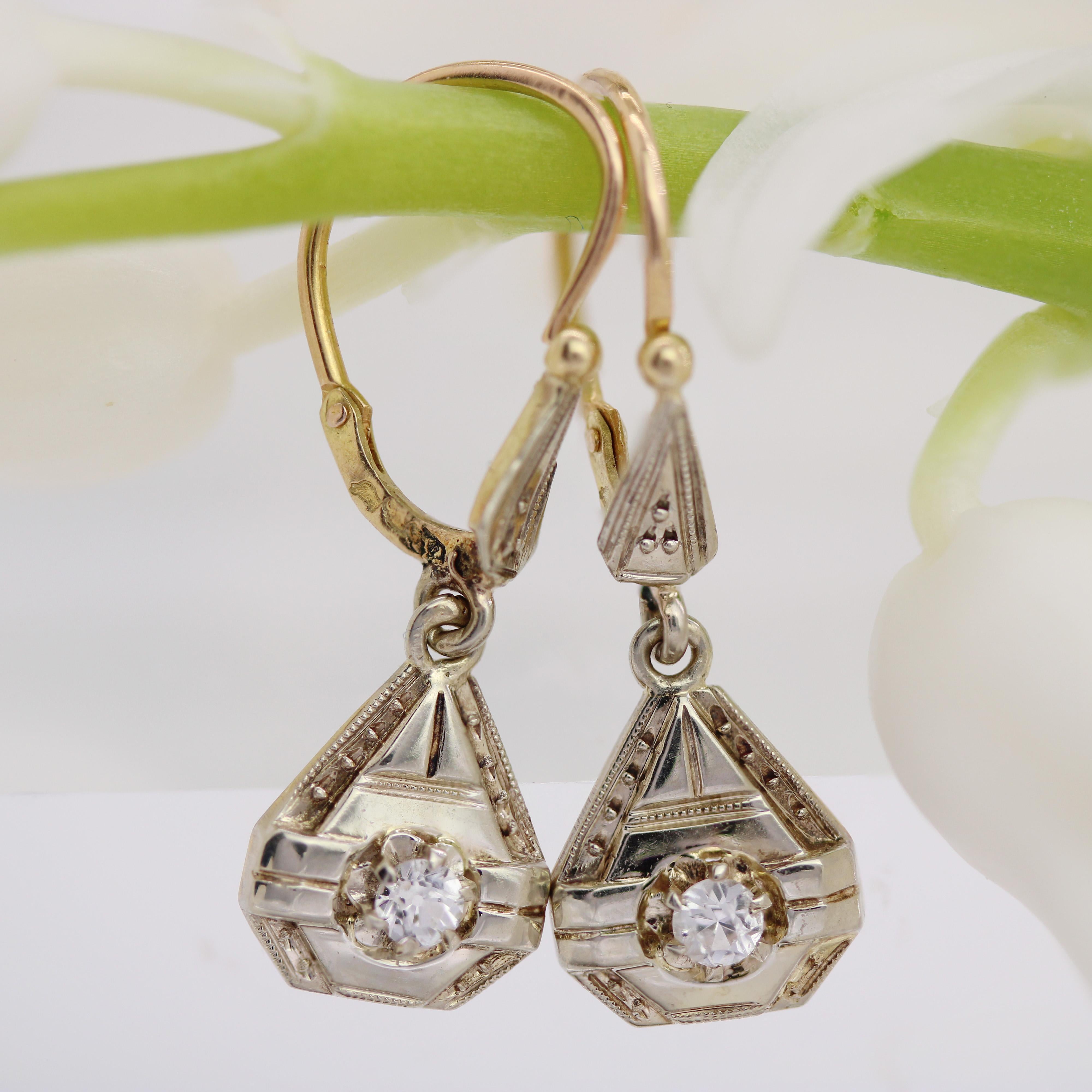 Art Deco French 1930s White Sapphire 18 Karat Yellow White Gold Dangle Earrings